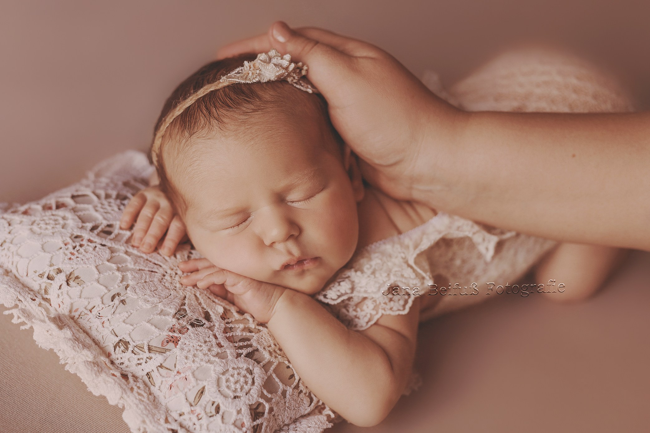 Neugeborenenshooting Weißenhorn, Baby Shooting Weißenhorn, Babyshooting, Babyfotograf Weißenhorn, Neugeborenenshooting Ulm, Babyfotograf Ulm, Babyfotograf Senden, Babyfotograf Neu-Ulm, Jana Beifuß Fotografie, Familienfotos, Liebe, Geduld, Neugeborenenfotos weissenhorn, Pfaffenhofen a. d. Roth, Gaumenspalte, Gaumenlippenspalte