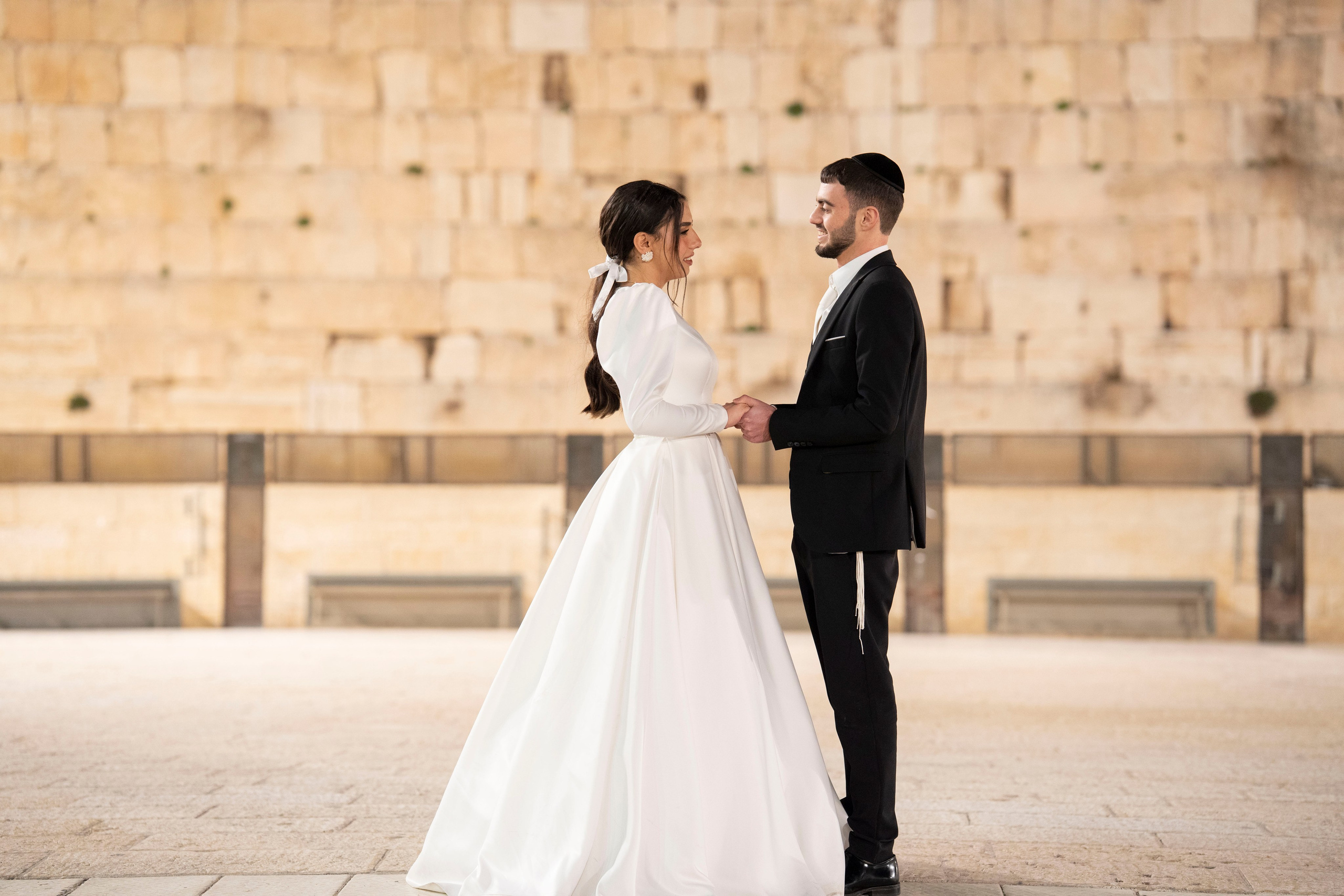 יוסף מזרחי צילום חתונה, ברית וזוגיות. צלם מקצועי שאוהב להוציא אתכם הכי יפים ברגעים הכי מרגשים