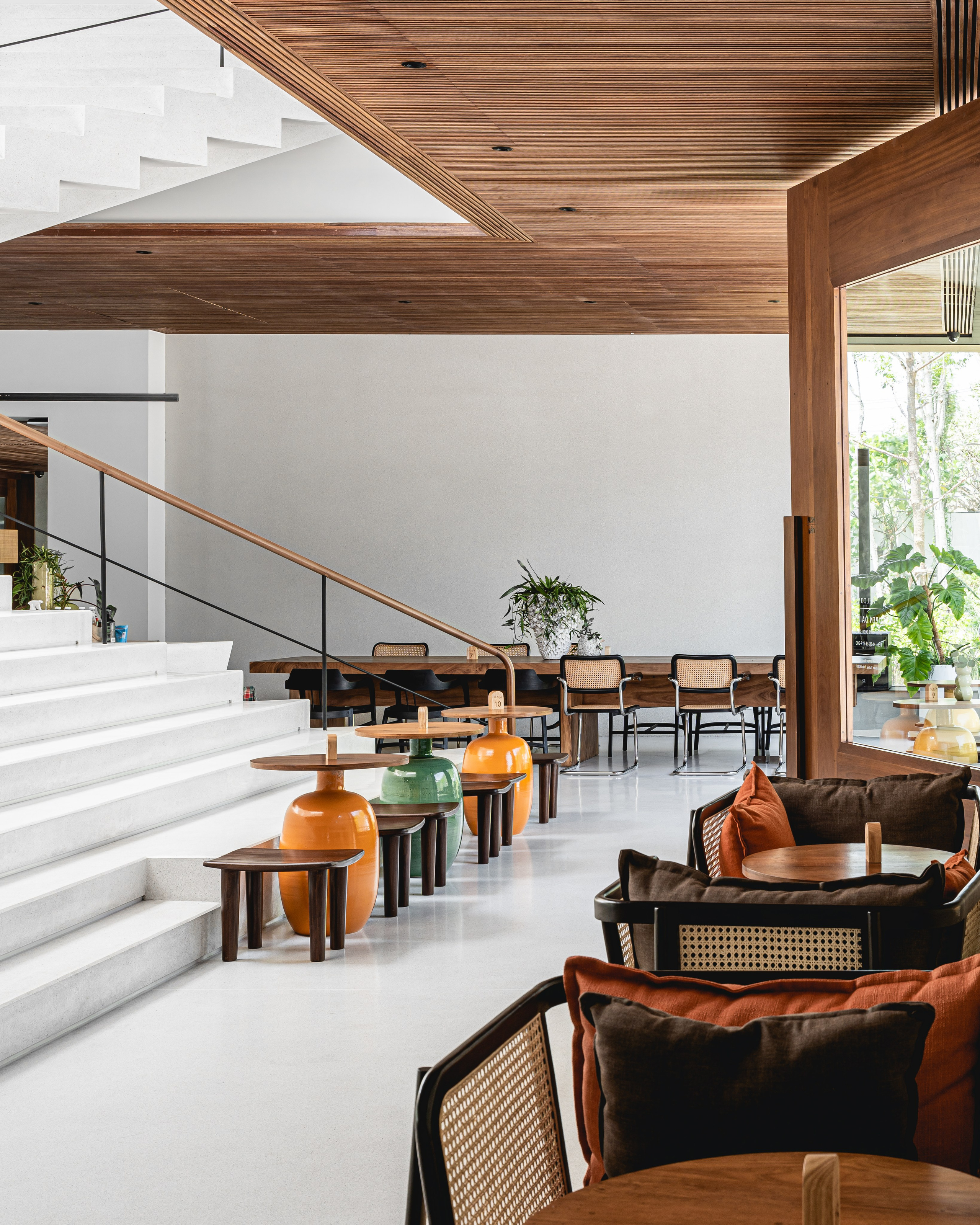 Tree Oclock Restaurant. Interior photographer in Phuket | Perelude Interior