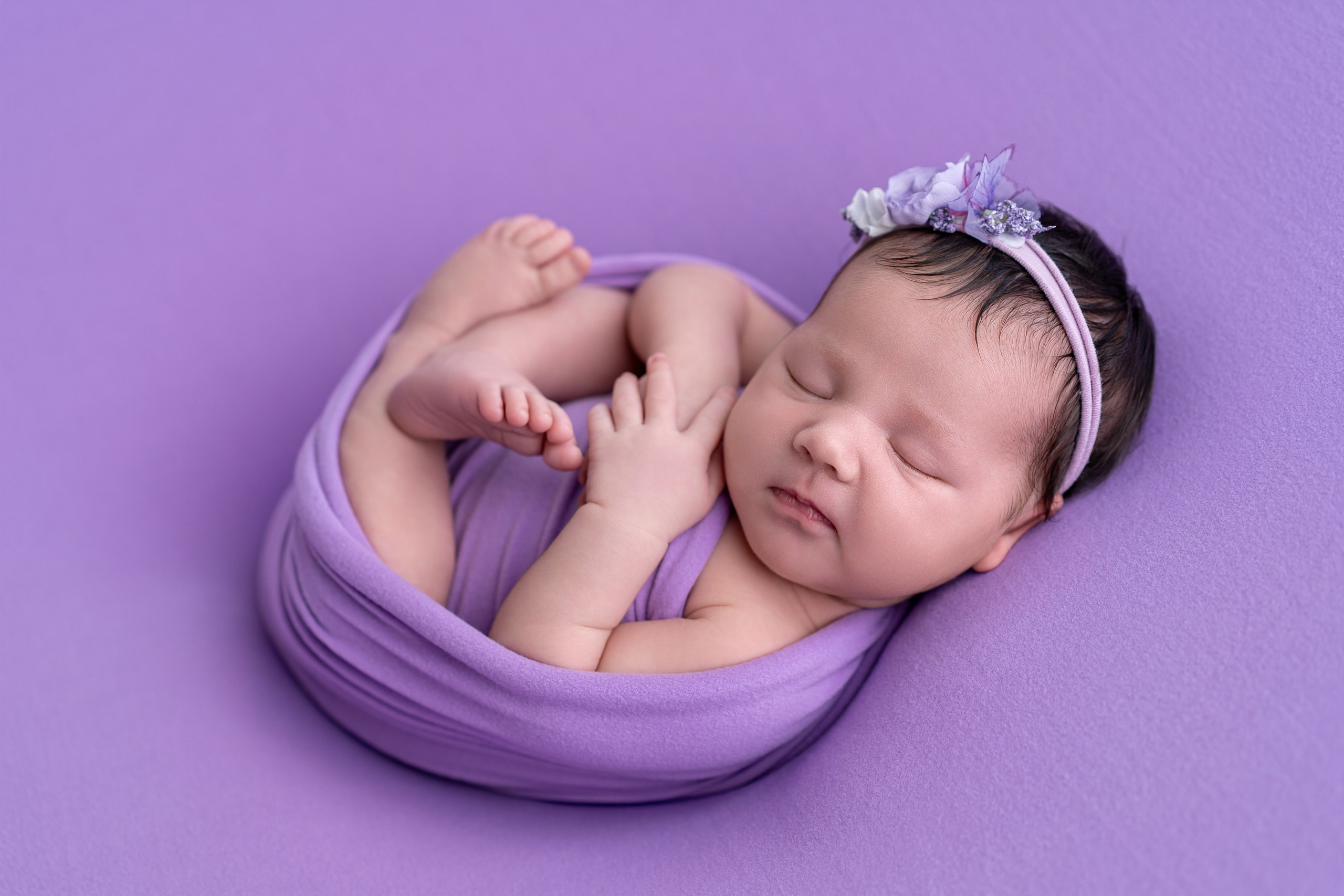Neugeborenenfotos in Berlin – Studio oder bei Ihnen zu Hause
