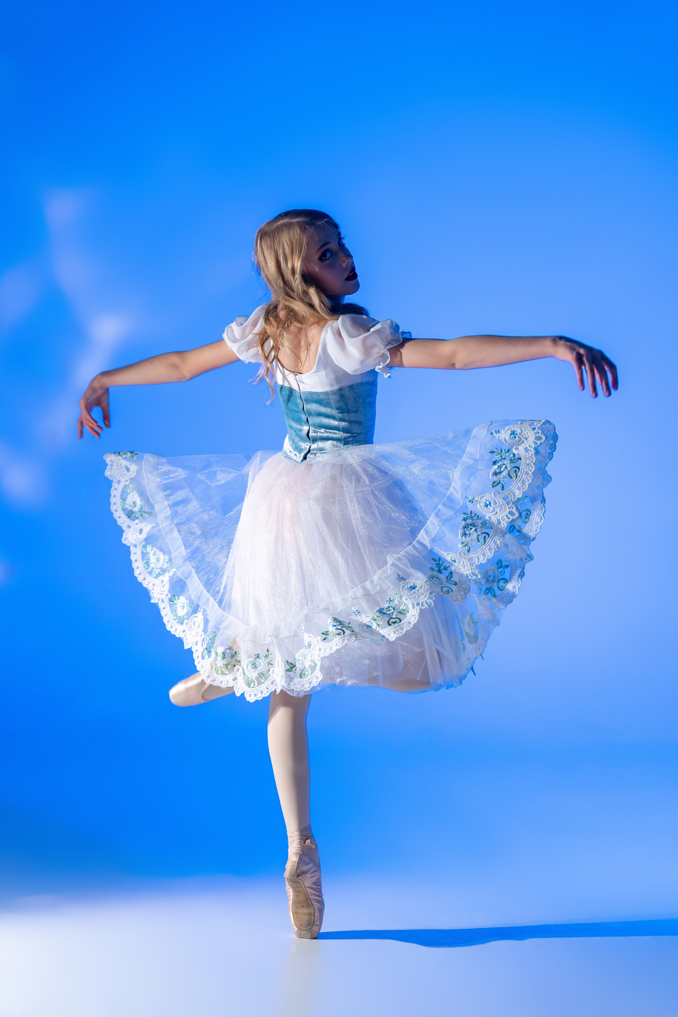 Kamilla Khasanova — gymnastics, ballet and dance photographer in Dubai, UAE