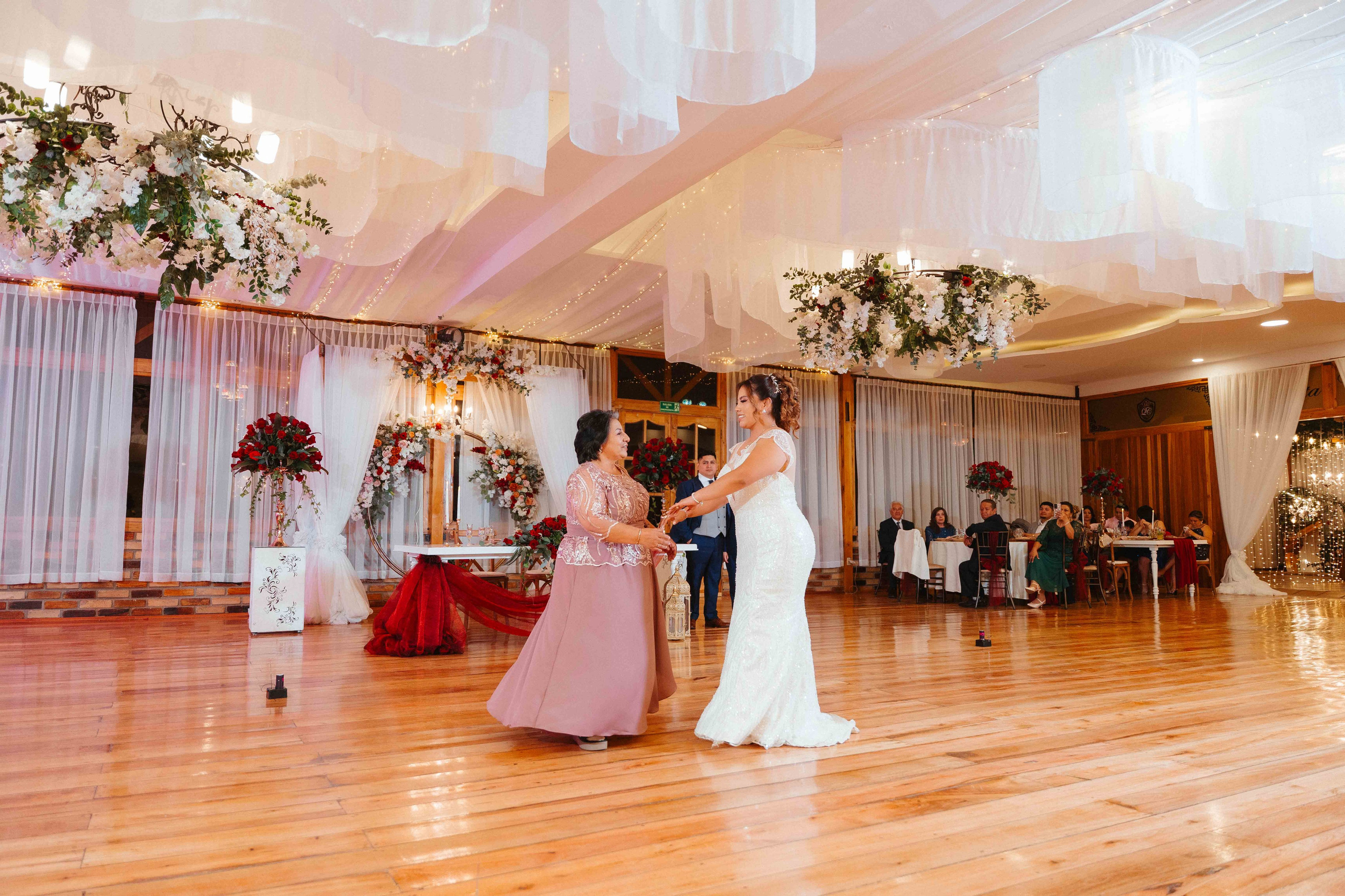 Ivan y Maria. Fotógrafo de bodas en Loja Ecuador | Piero Alvarez PH