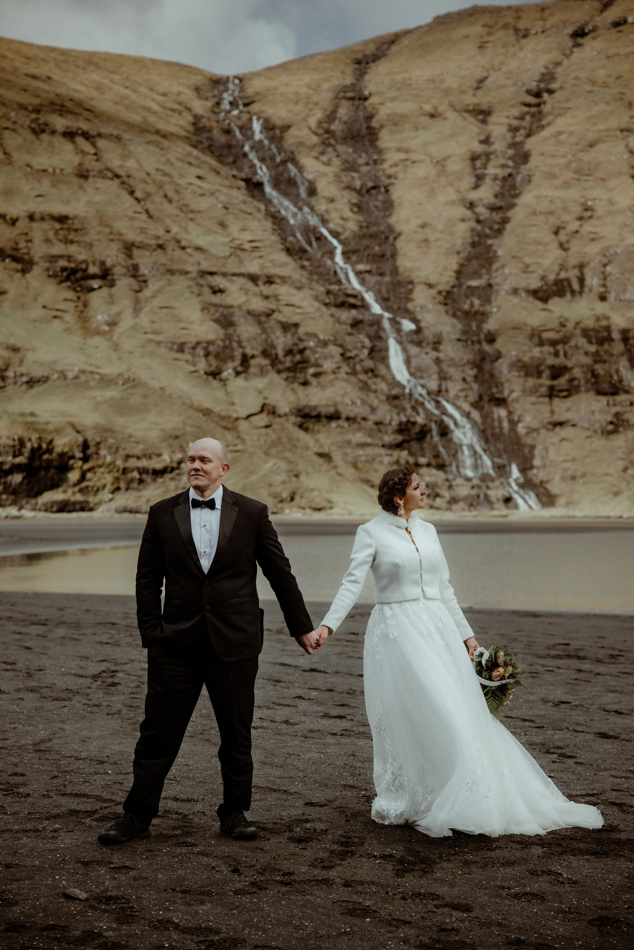 Elope at Faroe islands to celebrate 10 years anniversary. Iceland elopement photographer & videographer