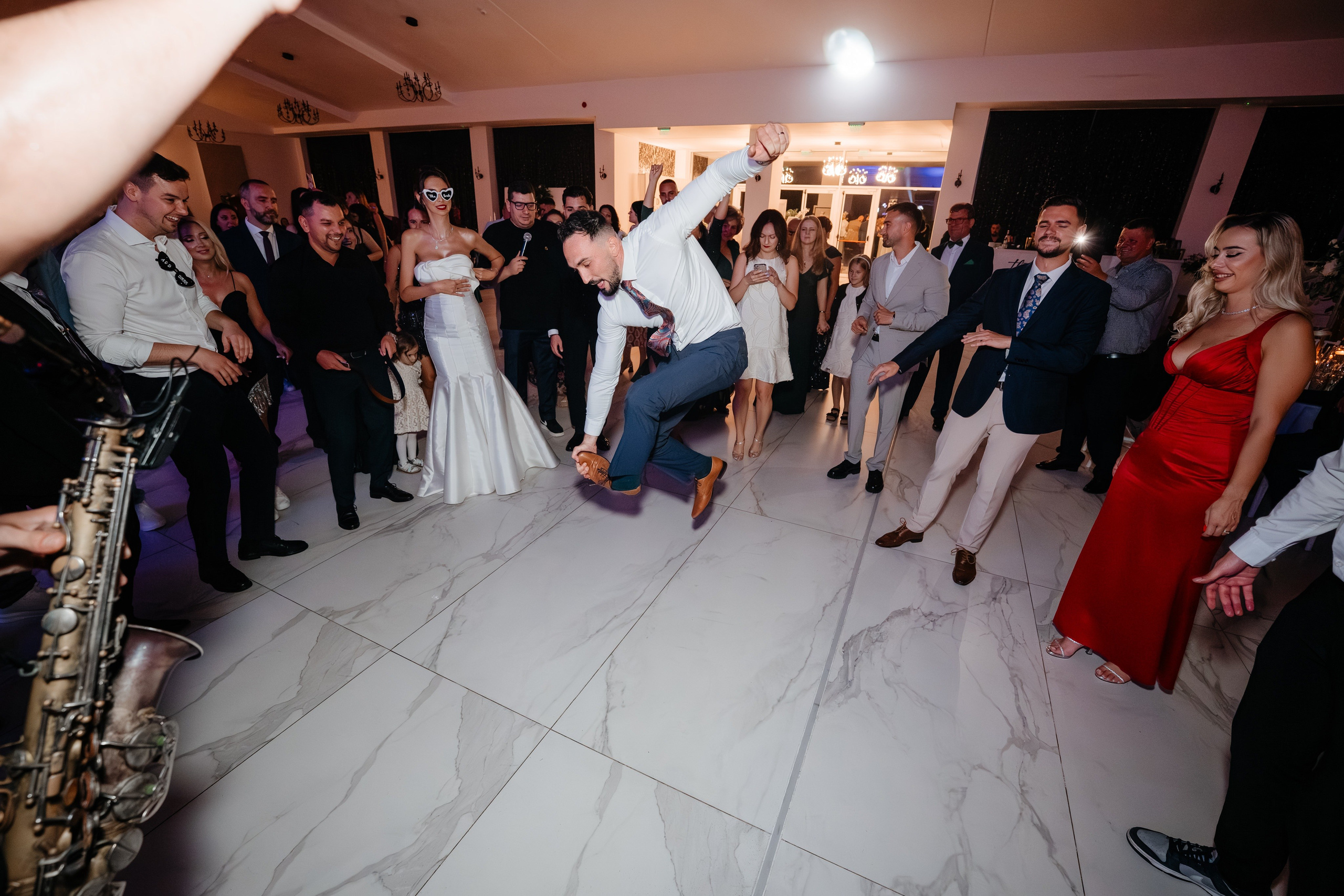 Povestea de nuntă a lui Anca și Dragoș în Bacău | Fotografie de Eveniment. Raw Studio. Fotograful tau de nunta!