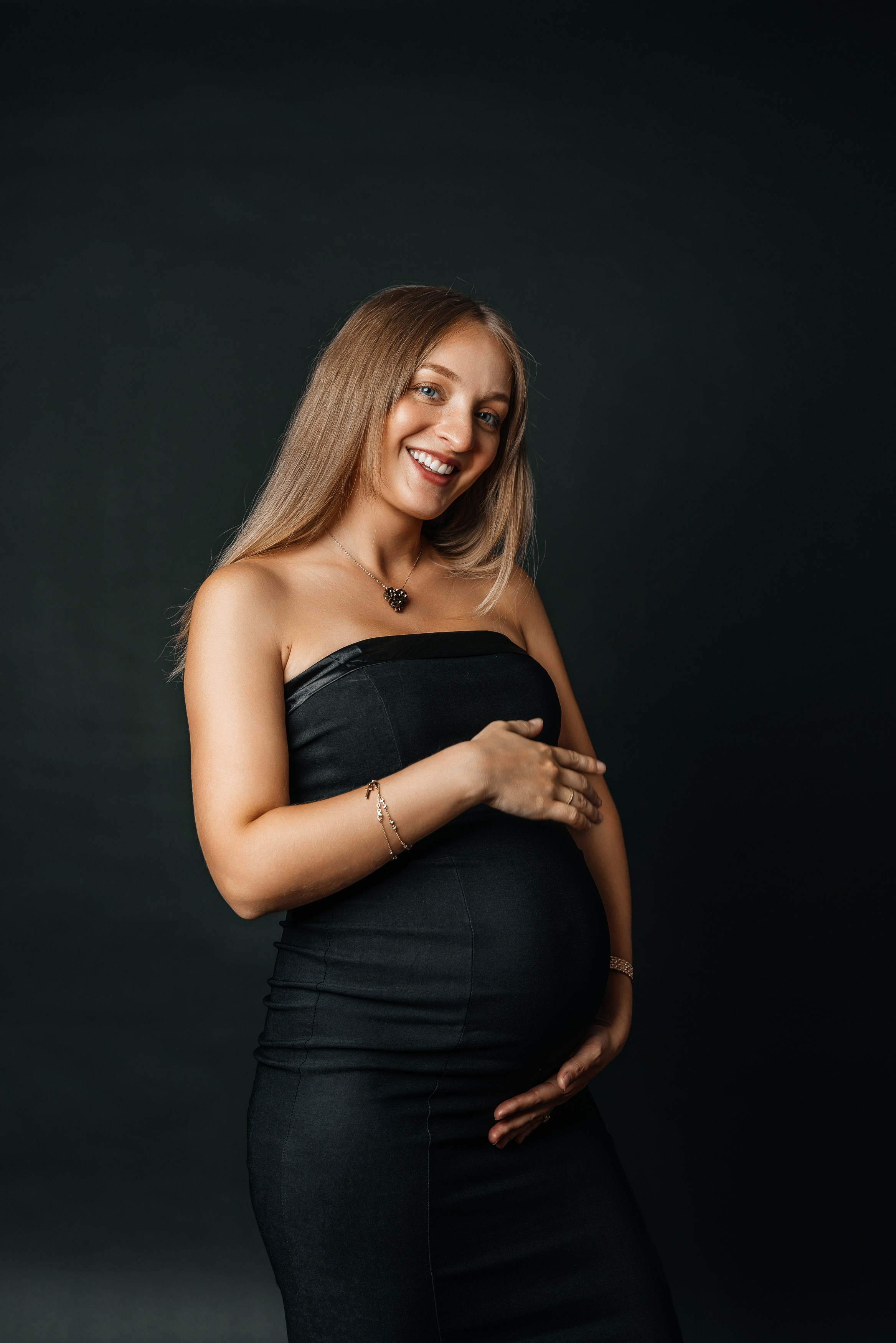 maternity photo shoot in London, stylish maternity photo shoot, стильная фотосессия для беременной, фотосессия беременности в Лондоне, беременная фотосессия в Лондоне