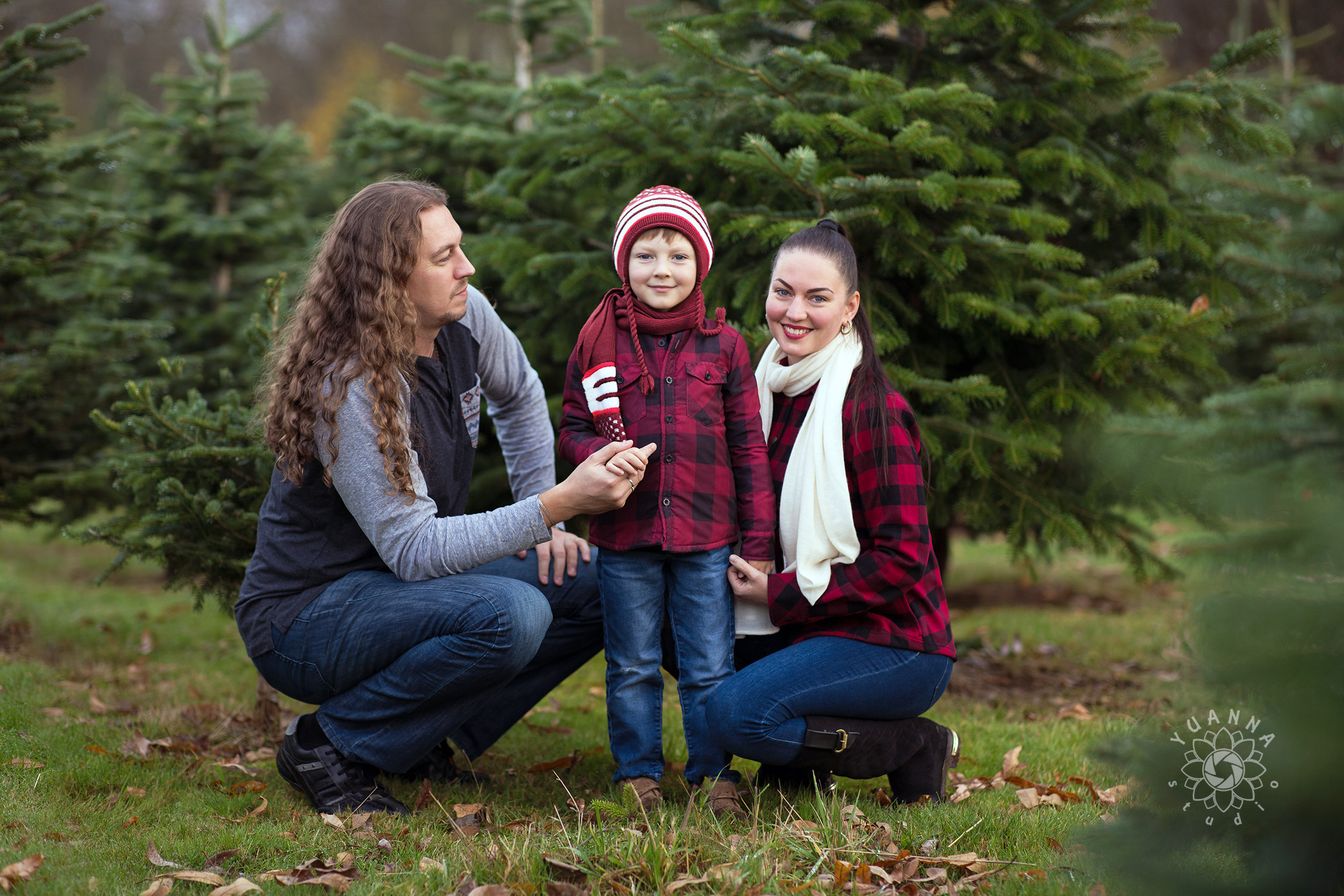 YuAnna studio. Family & Kids Photographer in Seattle area, located in