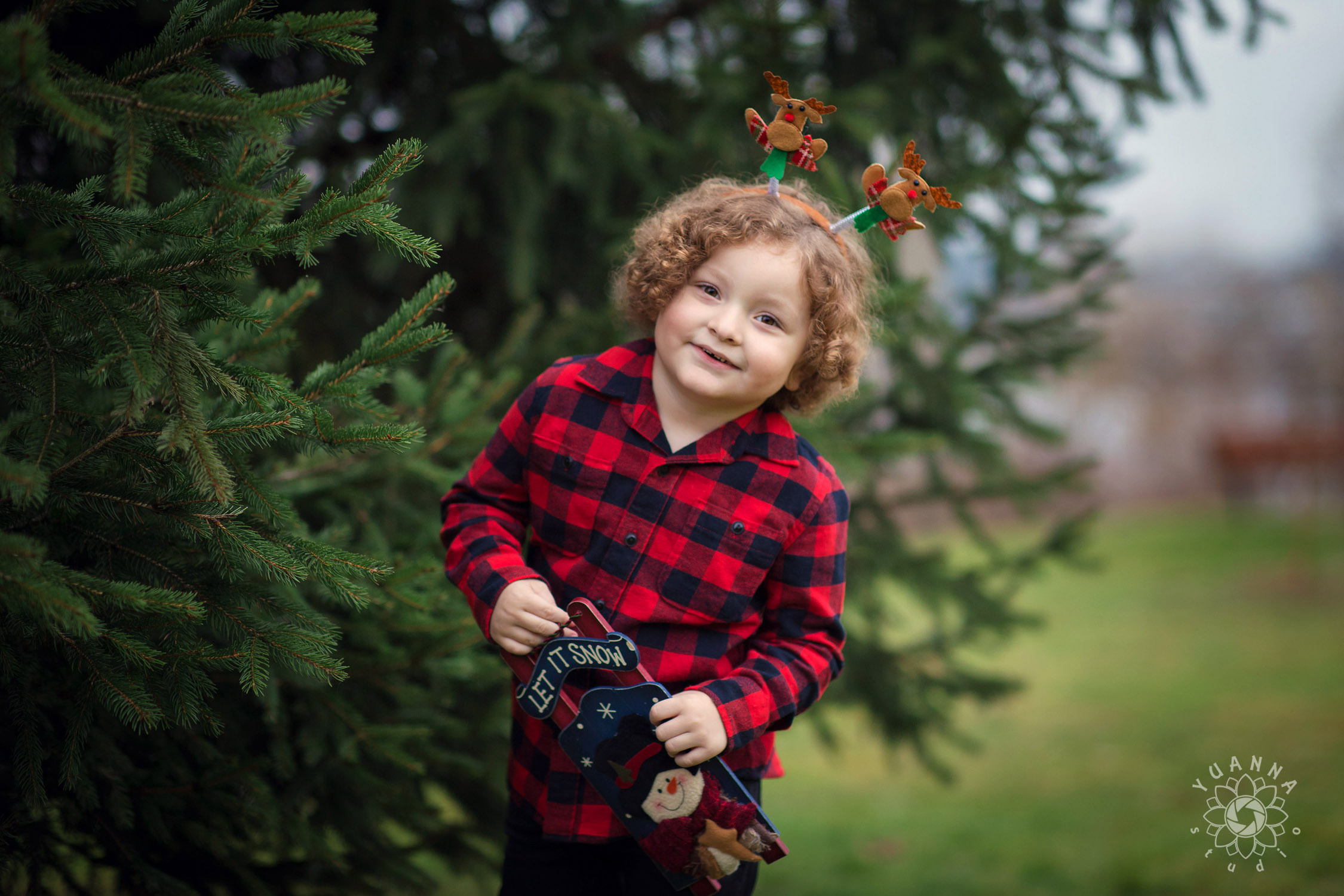 YuAnna studio. Family & Kids Photographer in Seattle area, located in