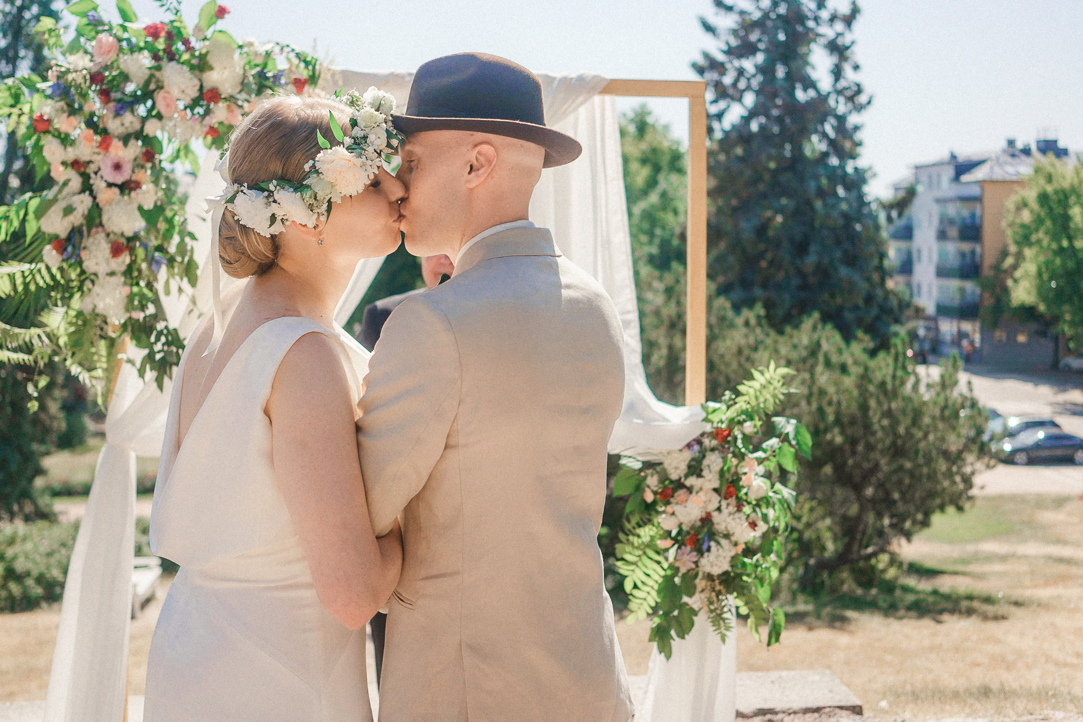 Hääkuvaus Hangossa – Upea merellinen hääpäivä S&R: n kanssa. Häävalokuvaaja Hanko