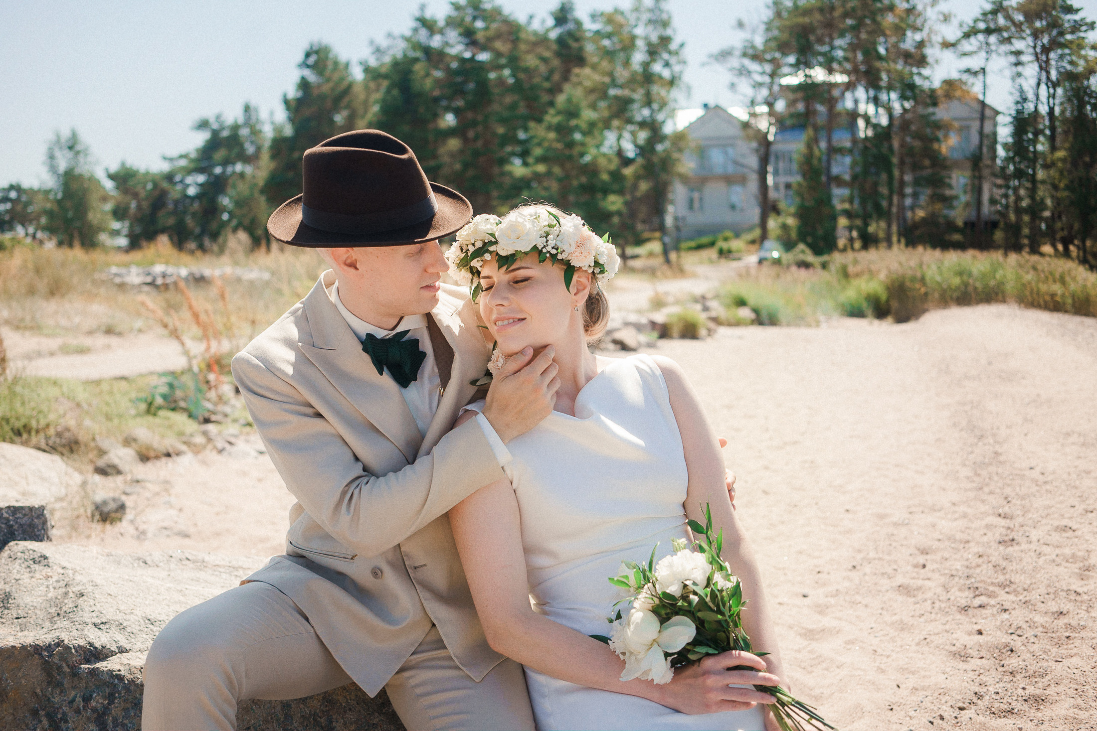 Hääkuvaus Hangossa – Upea merellinen hääpäivä S&R: n kanssa. Häävalokuvaaja Hanko