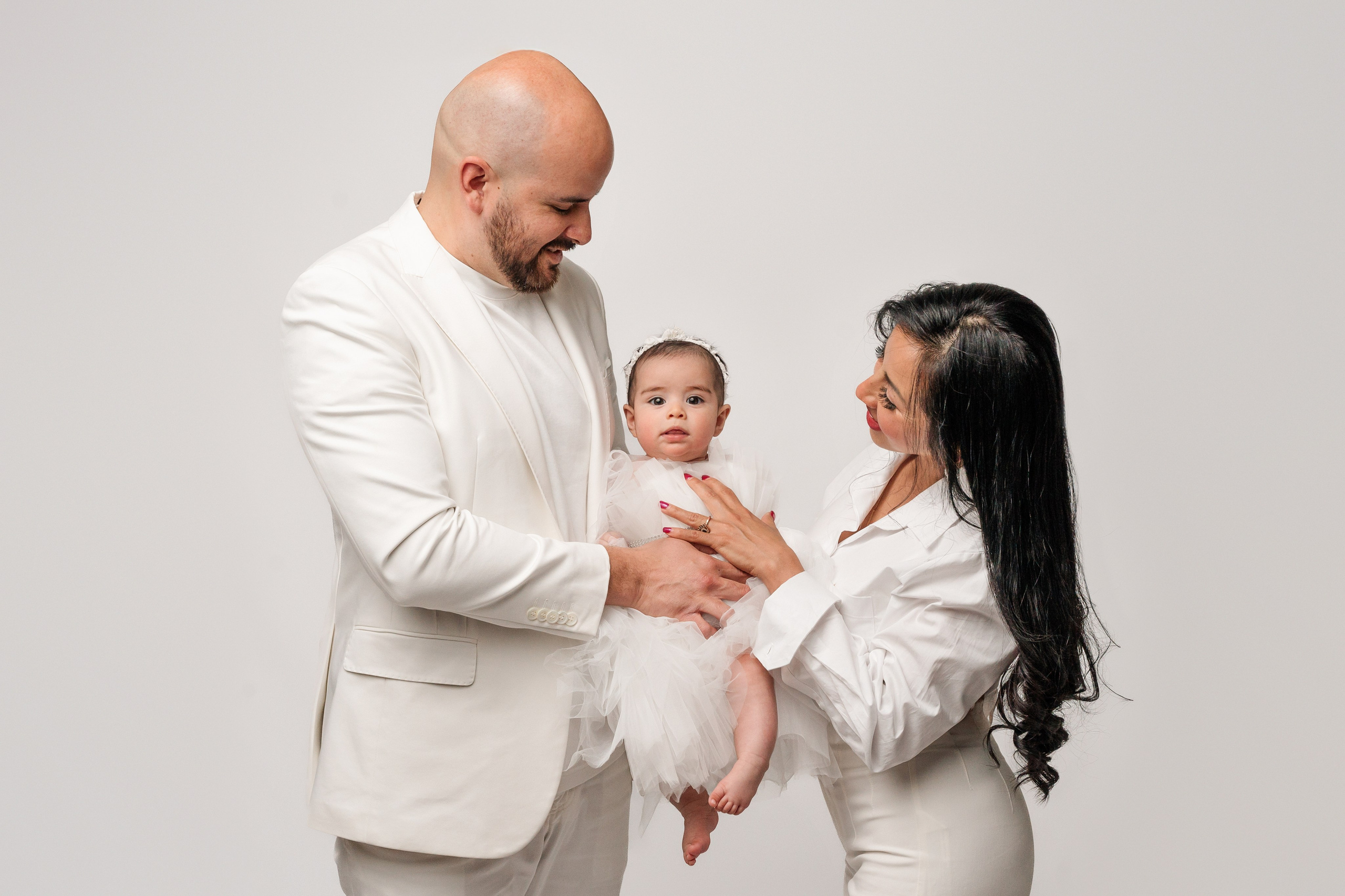 A studio milestone session for 5 months old baby Alejandra and her beautiful family❤️. Newborn and family photographer. Hills District. Sydney