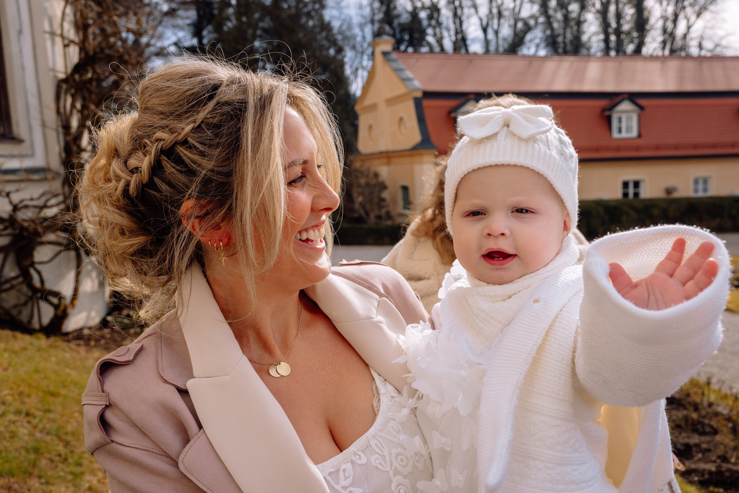 Schloss Maxlrain: Taufe. Hochzeitsfotograf München Taufe Familienfotograf Tanja Mauke