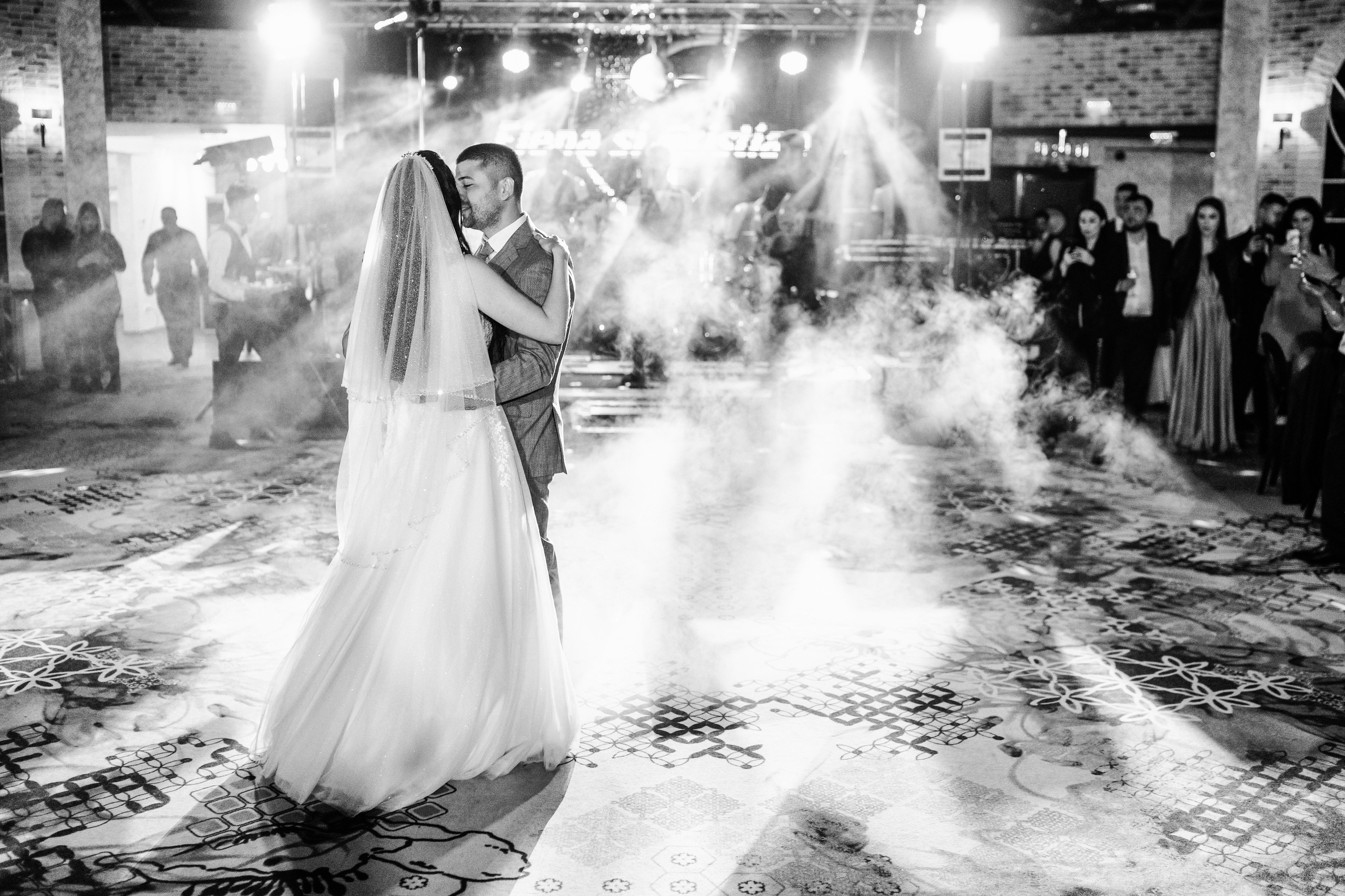 Elena & Cristi. Acasă