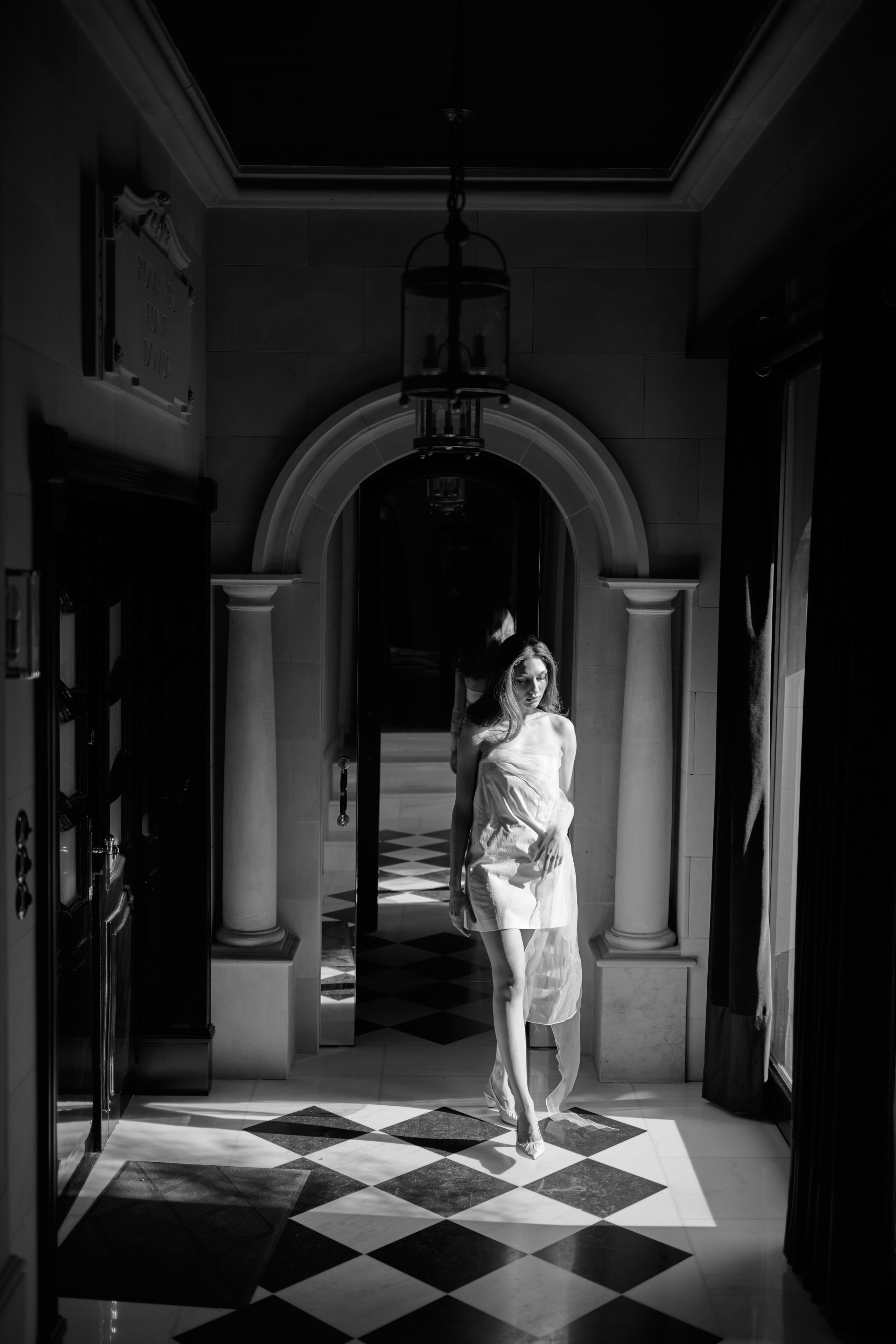 Luksusowy Dzień zdjęciowy – Sesje zdjęciowe dla każdego: portrety, zdjęcia biznesowe, rodzinne i inne. Аліса Постникова — портретний фотограф| Канни, Париж