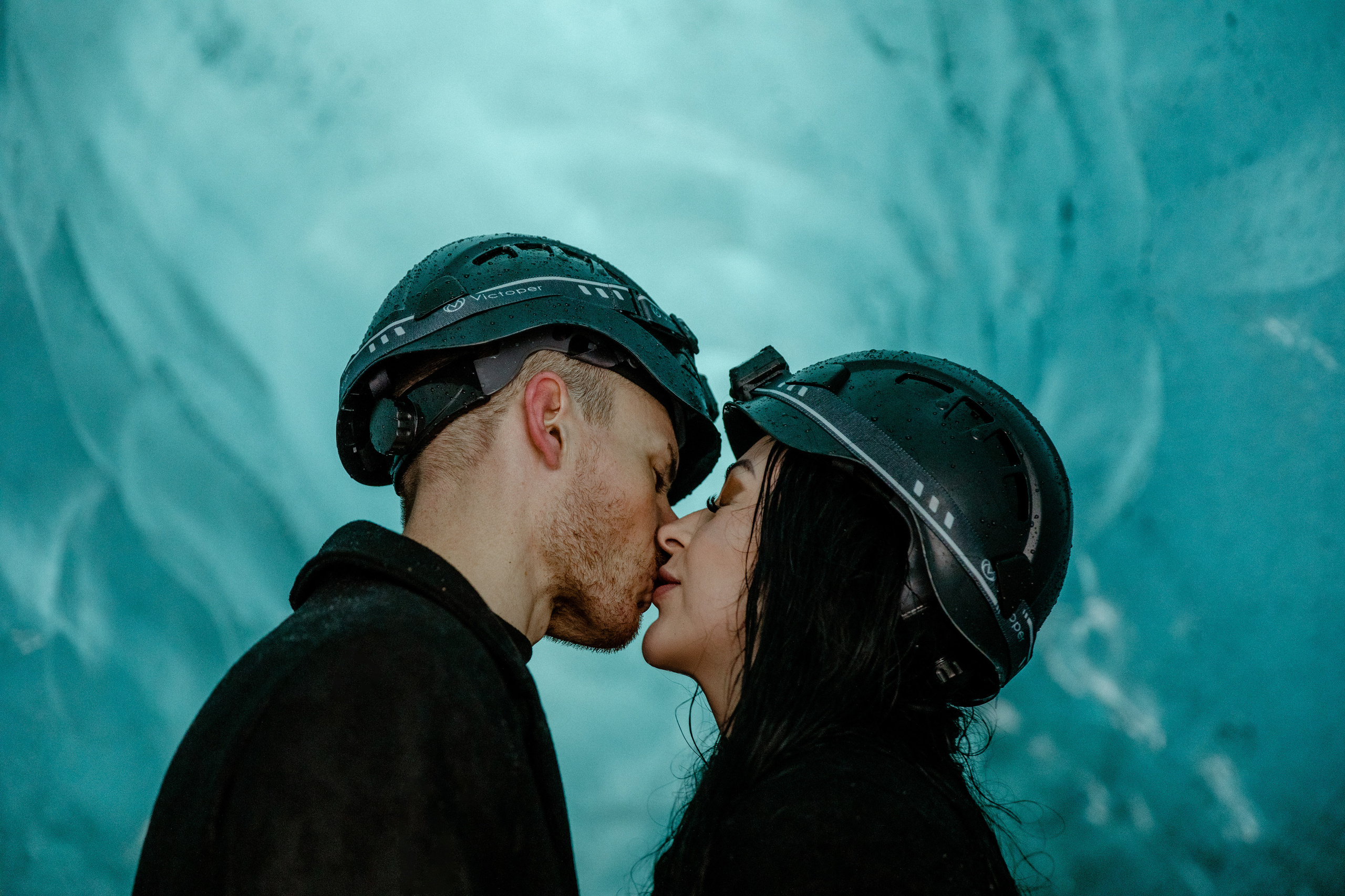 How to elope in Iceland in 2025-2026. Iceland elopement photographer & videographer