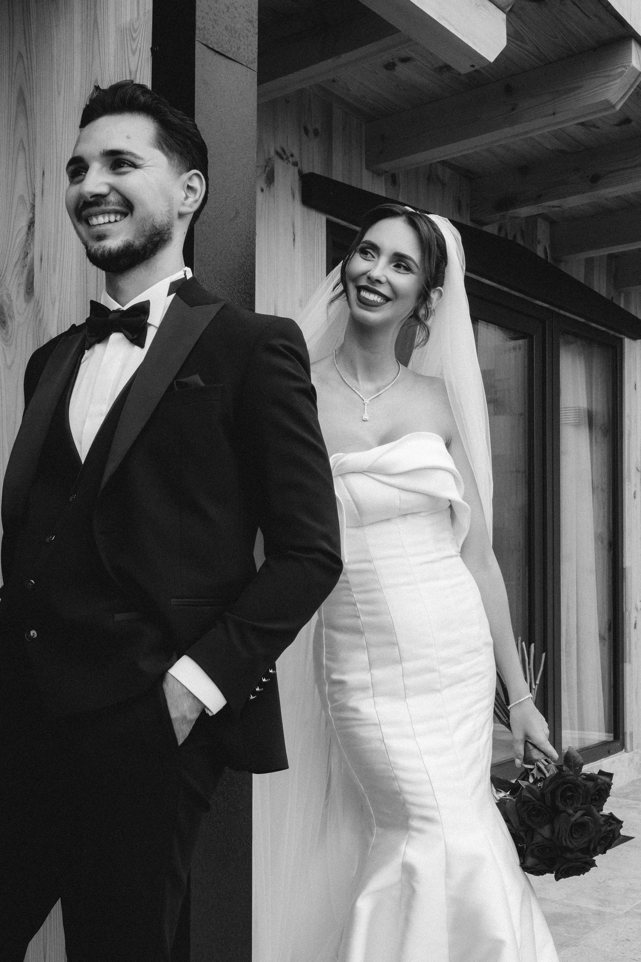 Povestea de nuntă a lui Anca și Dragoș în Bacău | Fotografie de Eveniment. Raw Studio. Fotograful tau de nunta!