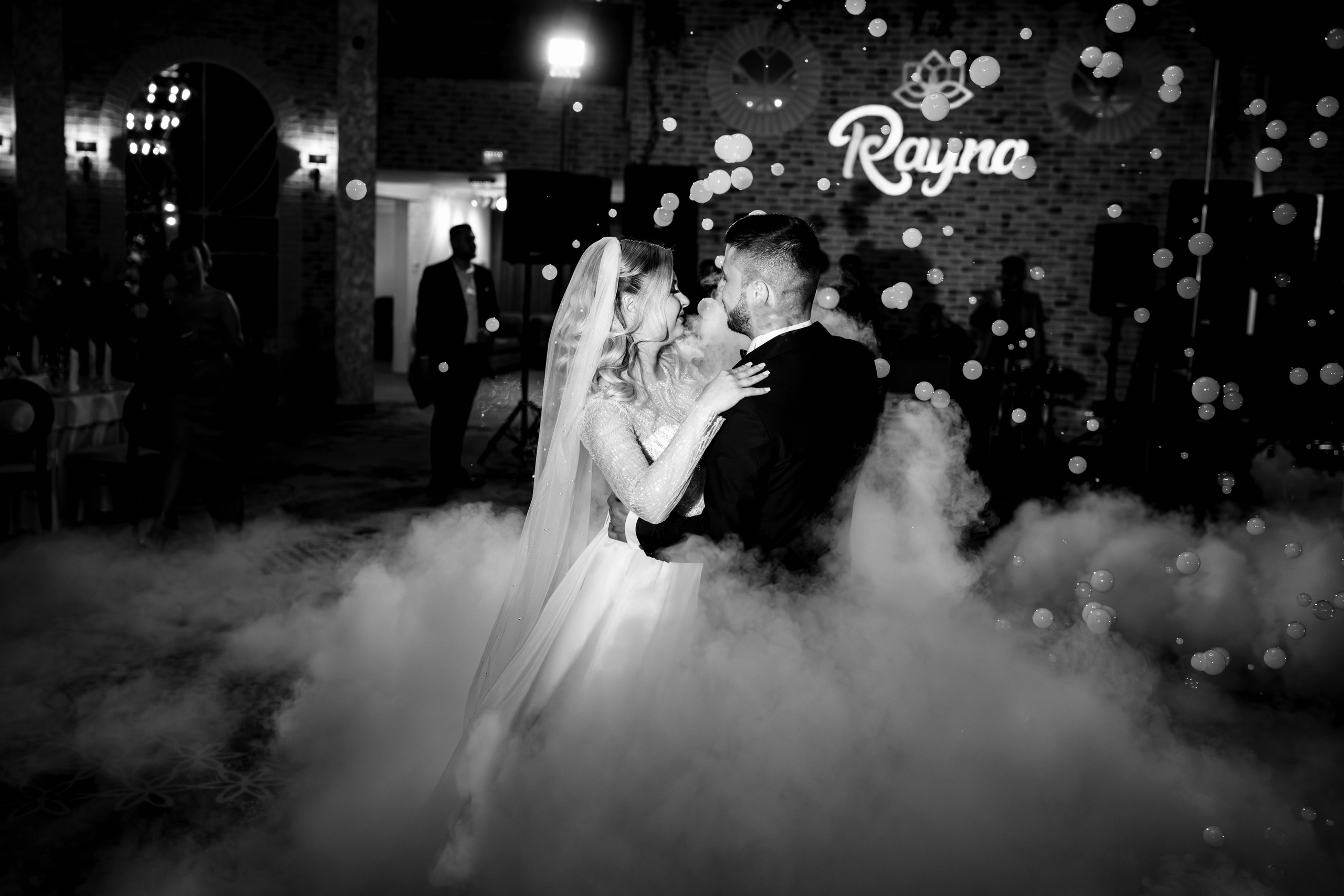 Claudia & Gabriel. Acasă