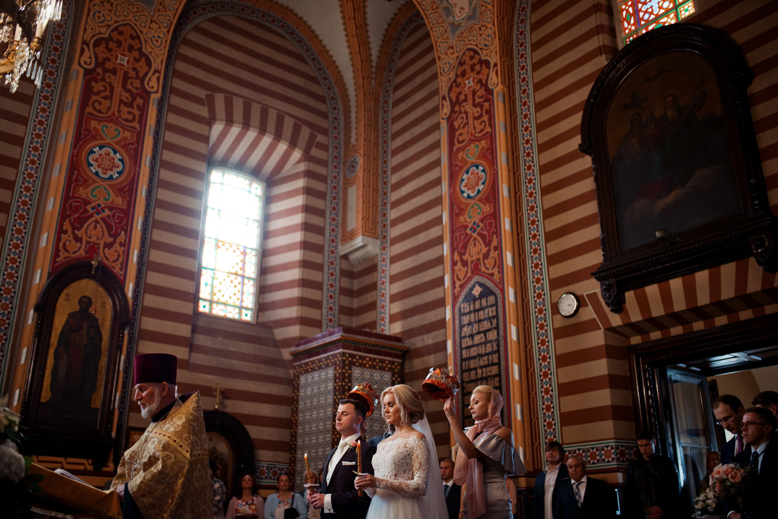 Vestuvių fotosesija, ceremonija, Vestuvių pasiruošimo fotografavimas. Vestuvių fotografas Vilnius Trakai kaina vestuvių fotografavimas fotografė personal.lt photogrpahy kainos jaunoji jaunikis nuotaka santuoka vestuvės, profesionali natūrali meninė reportažinė klasikinė fotosesija, vestuvių fotosesija gamtoje dvare