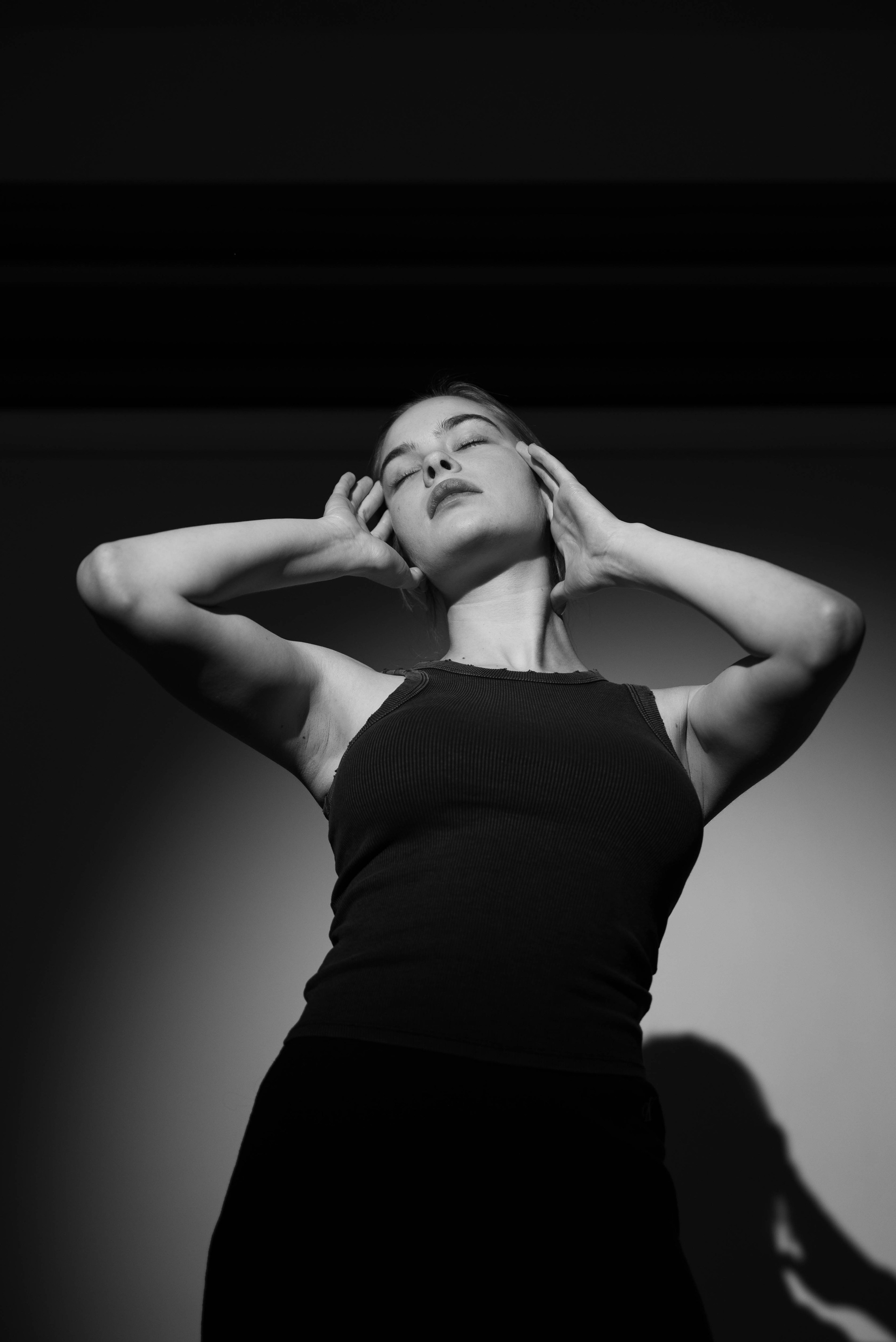 Portreed (PORA Fotograafia). Portree-, pere- ja ettevõtmiste fotograaf Tallinnas Miina Arop-Priidik