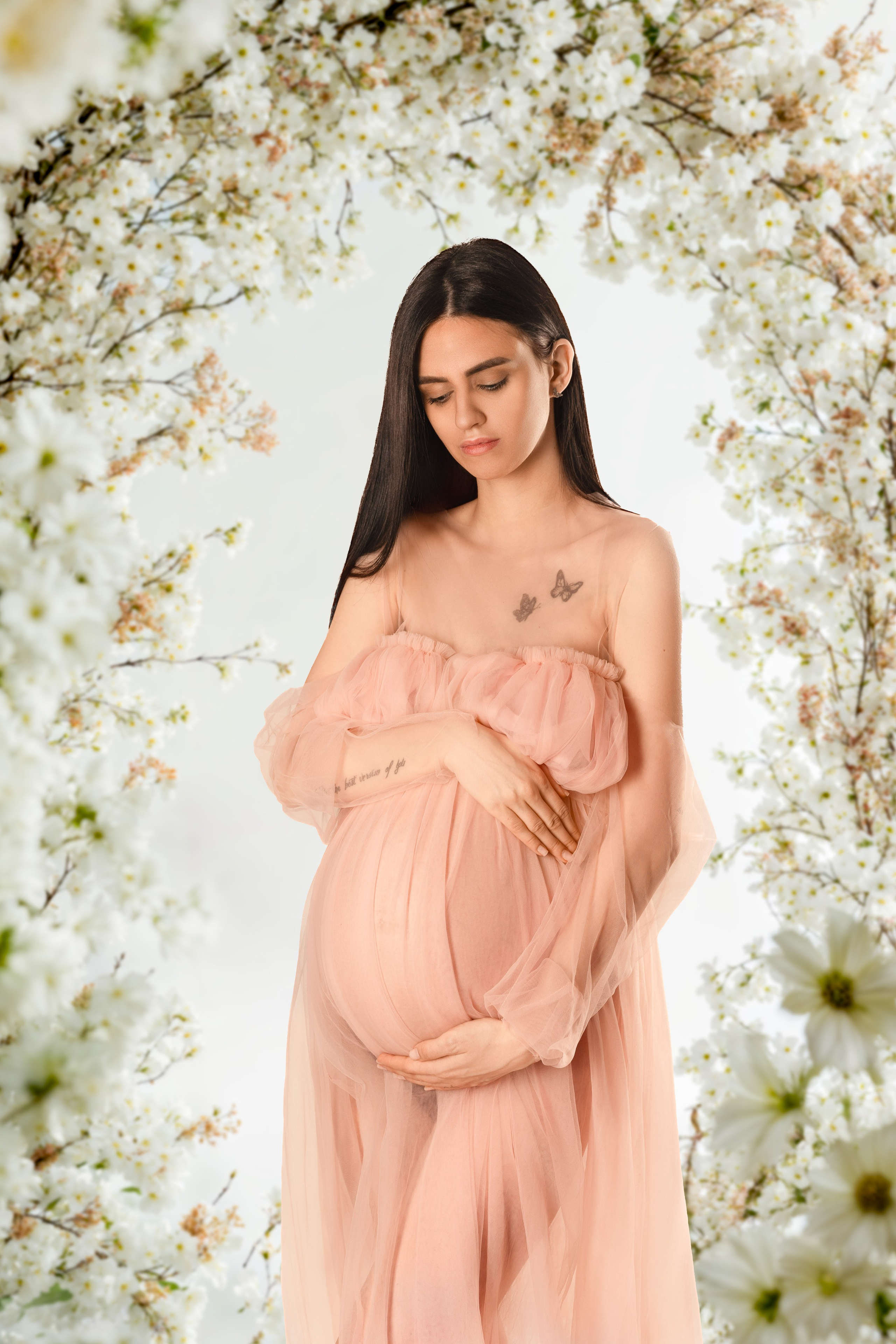 Naturalna, wyjątkowa, delikatna sesja ciążowa w Łodzi. Fotograf Łódź - sesja ciążowa, noworodkowa, dziecięca. Studio w Łodzi