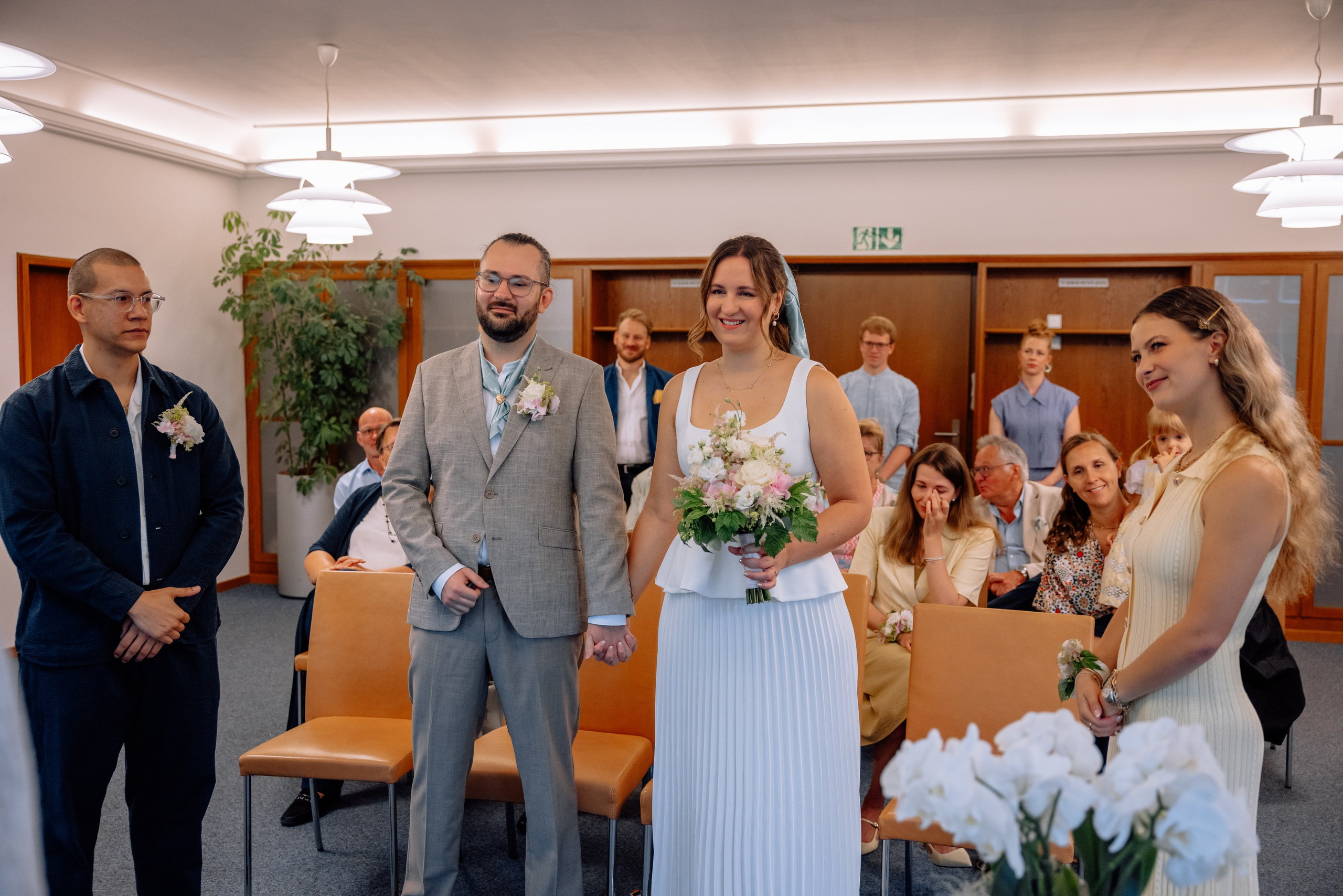 Corinna und Daniel: romantische Hochzeit in der Mandlstrasse/Sommer 2025. Hochzeitsfotograf München Taufe Familienfotograf Tanja Mauke