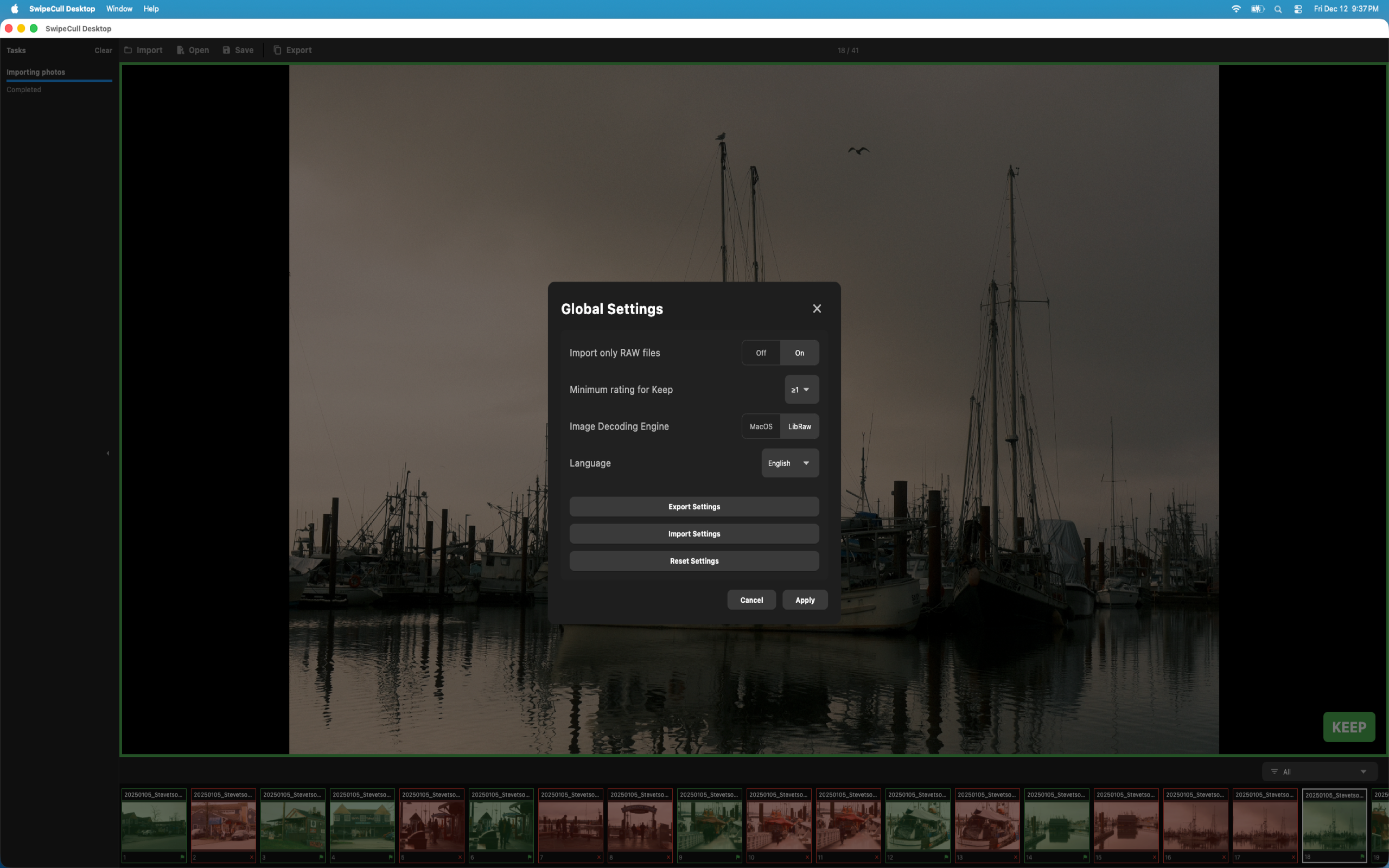 SwipeCull Desktop. Roaming Reflections of Motorcycle Life