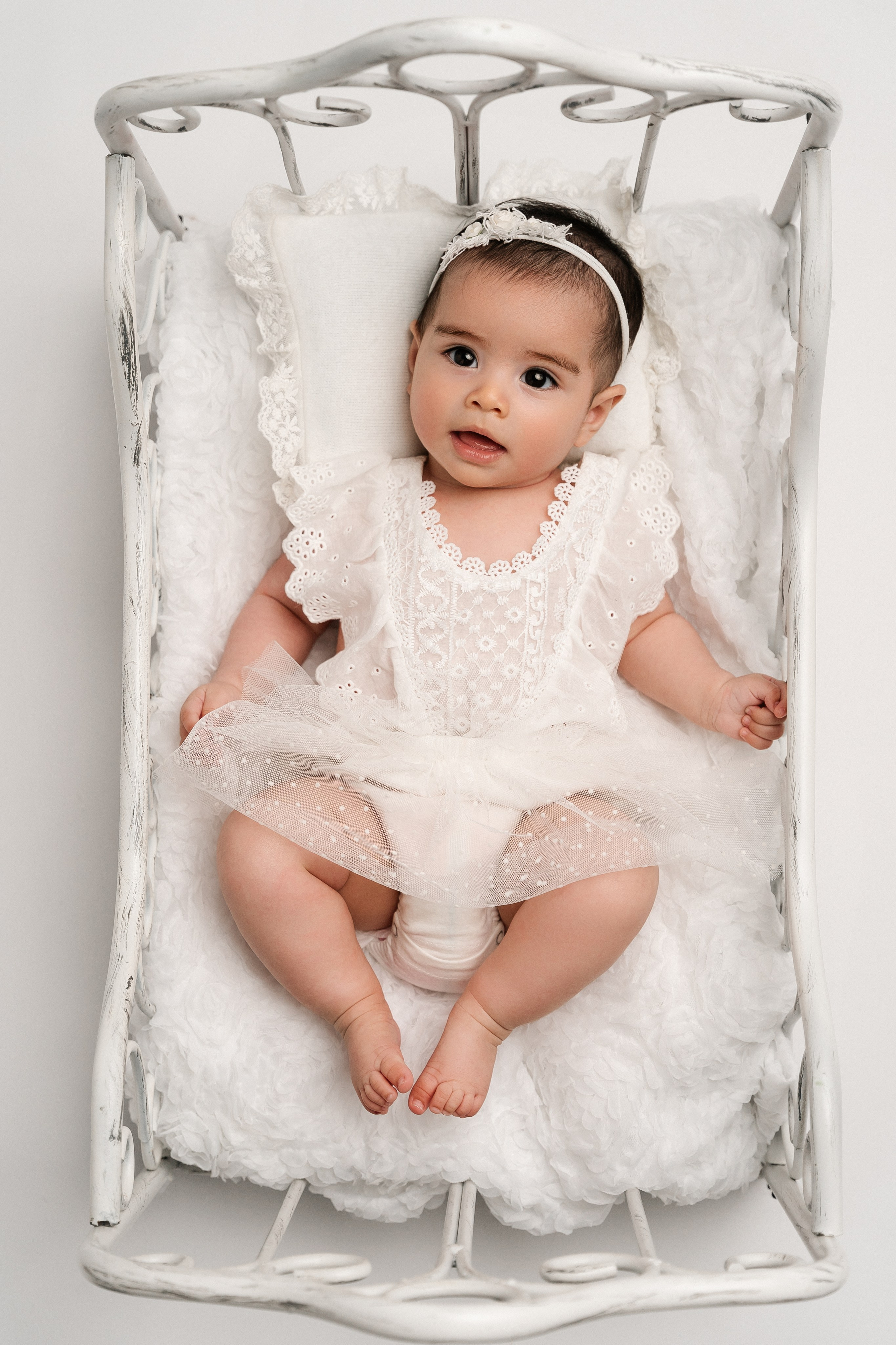 A studio milestone session for 5 months old baby Alejandra and her beautiful family❤️. Newborn and family photographer. Hills District. Sydney