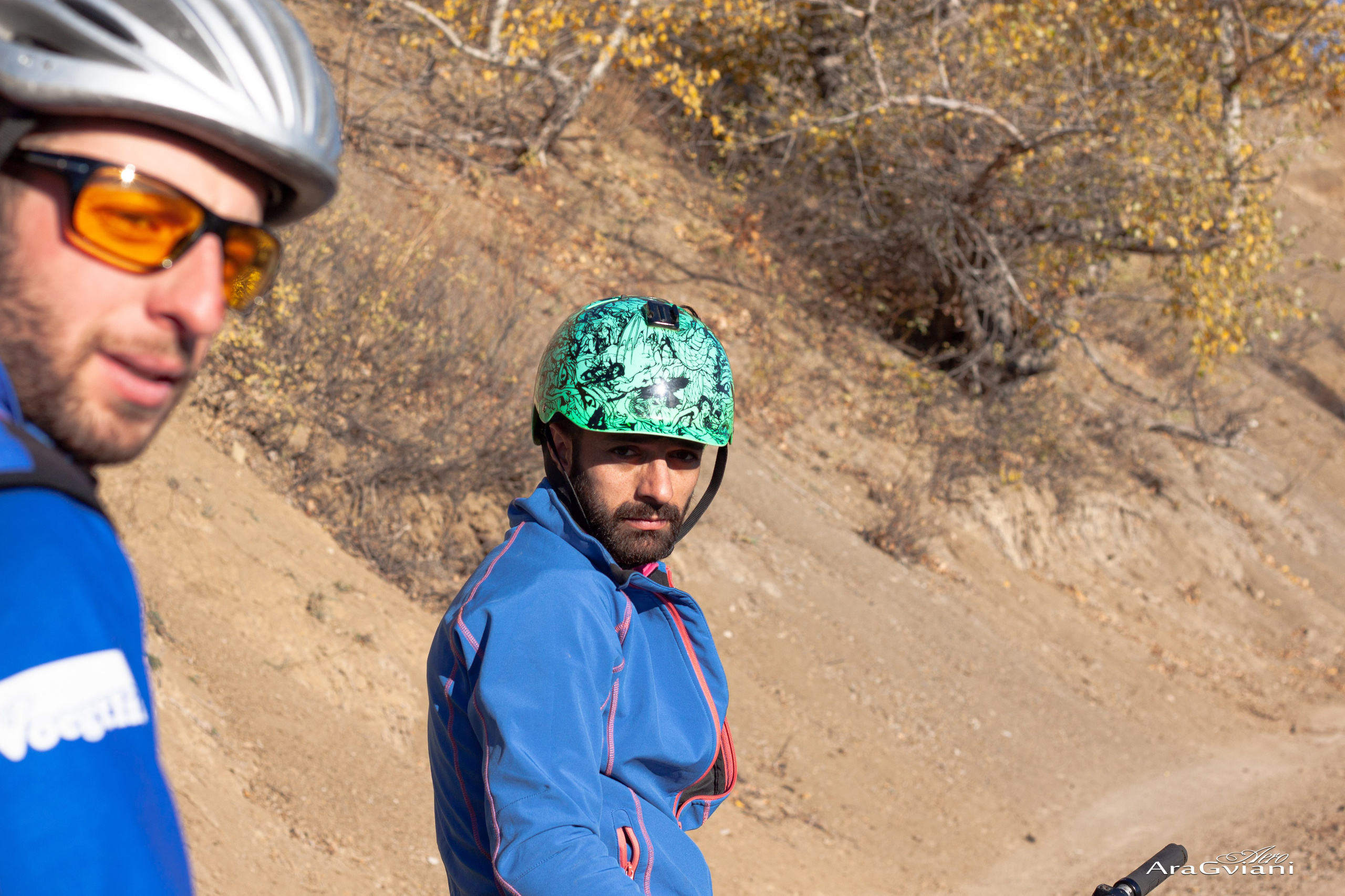 ჰიპოველოს შემოდგომის ველოტური წვერში. FramefreeMan