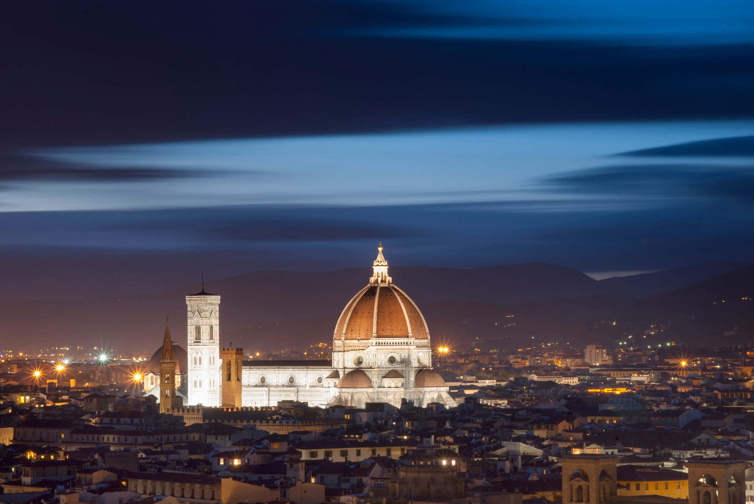 Italy photo, Milan photo, Florence photo, Venice photo, Rome photo. Wedding and family photographer in Cork, Ireland. Tigran