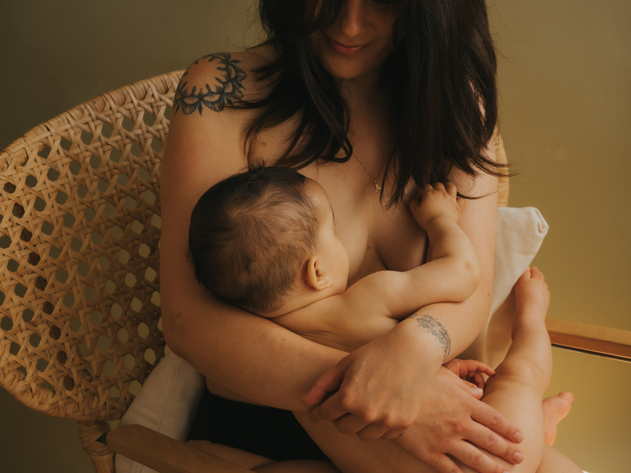 Advantages of planning a Photoshoot in my Montreal Studio in Winter. Mimosa Studios — Maternity & Family Photographer in Montreal