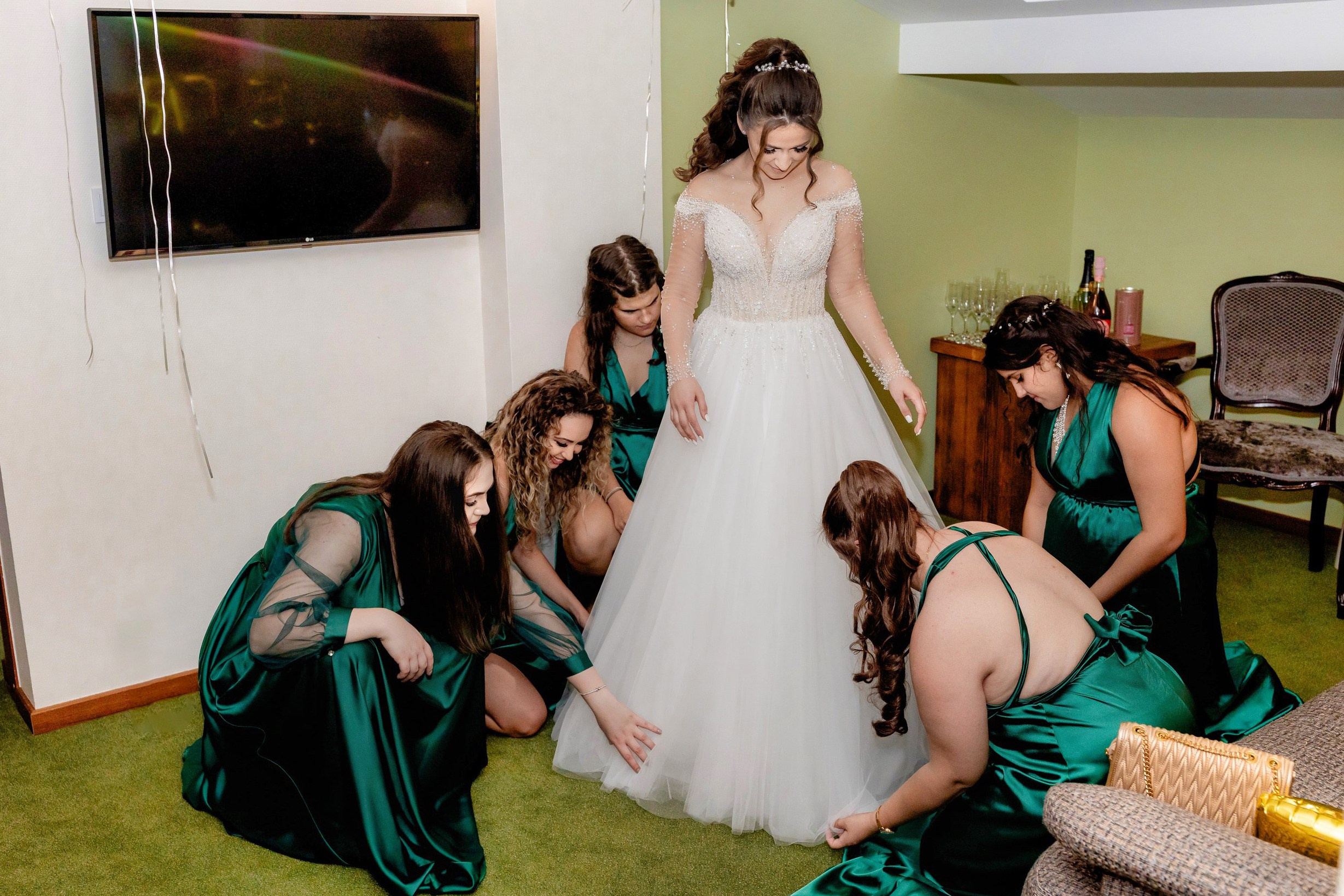 - nunta--fotograf-profesionist-botosani - fotografie-nunta-romantica - imagini-nunta-in-natura-alin-chirila-fotograf - fotografii-cuplu-indragostit-nunta-botosani - sedinta-foto-miri-andrei-iustina-alinofotostudio - amintiri-din-nunta-realizate-de-fotograf-profesionist - povestea-nuntii-andrei-si-iustina-in-imagini-alinofotostudio-fotograf evenimente- evenimente Botoșani -fotograf Suceava - fotograf Iași- servicii foto. servicii foto Botoșani. servicii foto video Botoșani. fotograf nunta. fotograf evenimente. fotograf nunta Botoșani. Alin chirila. Alin chirila fotograf. Alinofotostudio.- servicii foto. servicii foto Botoșani. servicii foto video Botoșani. fotograf nunta. fotograf evenimente. fotograf nunta Botoșani. Alin chirila. Alin chirila fotograf. Alinofotostudio.fotograf stare civilă,poze stare civilă,album foto stare civilă,servicii foto suceava,fotograf evenimente suceava,fotograf nuntă suceava,poze cununie civilă,ședință foto stare civilă,sesiune foto suceava,fotograf profesionist suceava,fotograf botosani,stare civila botosani,alinofotostudio,alin chirila fotograf.servicii foto. servicii foto Botoșani. servicii foto video Botoșani. fotograf nunta. fotograf evenimente. fotograf nunta Botoșani. Alin chirila. Alin chirila fotograf. Alinofotostudio.fotograf stare civilă,poze stare civilă,album foto stare civilă,servicii foto suceava,fotograf evenimente suceava,fotograf nuntă suceava,poze cununie civilă,ședință foto stare civilă,sesiune foto suceava,fotograf profesionist suceava,fotograf botosani,stare civila povestitor prin fotografiebotosani,alinofotostudio,alin chirila fotograf,servicii foto. servicii foto Botoșani. servicii foto video Botoșani. fotograf nunta. fotograf evenimente. fotograf nunta Botoșani. Alin chirila. Alin chirila fotograf. Alinofotostudio.fotograf stare civilă,poze stare civilă,album foto stare civilă,servicii foto suceava,fotograf evenimente suceava,fotograf nuntă suceava,poze cununie civilă,ședință foto stare civilă,sesiune foto suceava,fotograf profesionist suceava,fotograf botosani,stare civila botosani,alinofotostudio,alin chirila fotograf,cununie religioasă botoșani,andreea și neculai,capela militară botoșani,foto conacul zăicești,fotograf nuntă botoșani,fotograf cununie religioasă,foto evenimente botoșani,poze cununie capela militară,ședință foto zăicești,fotograf profesionist botoșaniMire și mireasă – Sergiu & Liliana – ziua nunții, 2024 - Emoții în ziua nunții – Sergiu și Liliana - Dansul mirilor – fotografie artistică nuntă 2024 - Sedinta foto romantică în natură – Sergiu & Liliana - Rochia de mireasă și detalii de nuntă elegan-Album de cununie civilă Florin și Anda – Fotografii profesionale realizate de Alin Chirilă în Botoșani -fotograf prin fotografie-Ședință foto Trash the Dress pe muntele Rarău cu Iulian și Iuliana – fotografie de cuplu, natură montană, emoție autentică surprinsă de Alin Chirilă, povestitor prin fotografie.- "Iulian și Iuliana pe crestele Rarăului – fotografie Trash the Dress în natură" - "Cuplu îmbrățișat la apus pe muntele Rarău – ședință foto după nuntă" - "Rochie de mireasă în vânt pe munte – Trash the Dress Rarău-1. Iulian și Iuliana pe muntele Rarău – ședință foto Trash the Dress în natură, cu peisaj montan spectaculos 2. Cuplu în îmbrățișare pe Rarău – emoție autentică surprinsă după nuntă 3. Rochie de mireasă în bătaia vântului – fotografie artistică Trash the Dress în munți 4. Mire și mireasă privind spre orizont – dragoste și libertate pe muntele Rarău 5. Iuliana zâmbind în rochia de mireasă – portret în natură, Trash the Dress 6. Iulian ținându-și mireasa de mână – ședință foto romantică pe munte 7. Detaliu cu rochia pe stâncă – estetică naturală Trash the Dress Rarău 8. Cuplu în mers pe poteca Rarăului – fotografie simbolică de după nuntă 9. Apus de soare pe Rarău în spatele mirilor – imagine de poveste Trash the Dress 10. Iulian și Iuliana râzând împreună – momente autentice surprinse de Alin Chirilă, povestitor prin fotografie