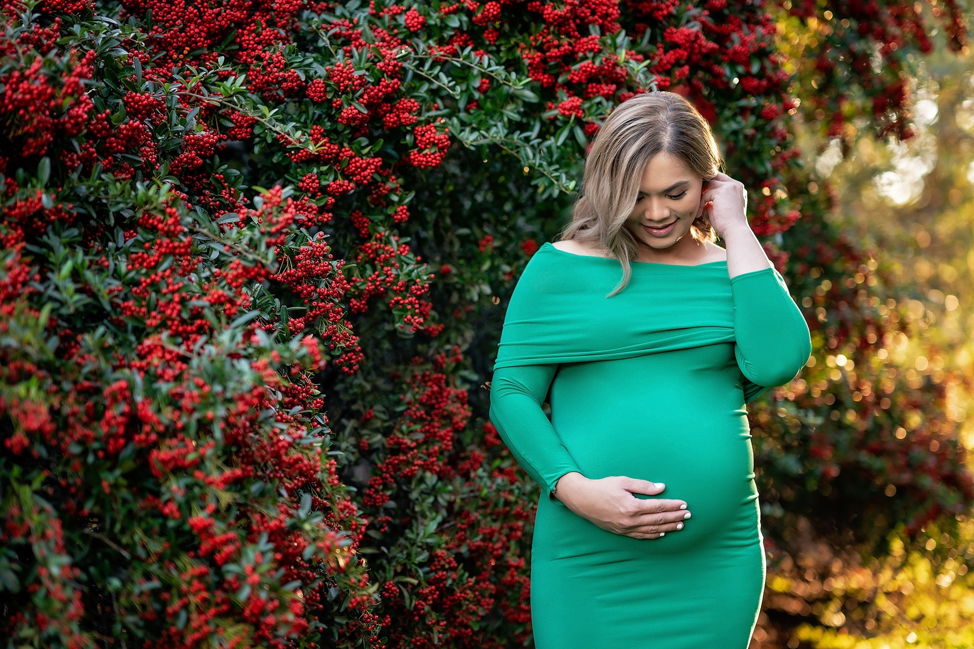 Best Maternity pregnancy photographer in Sydney, park photo shoot
