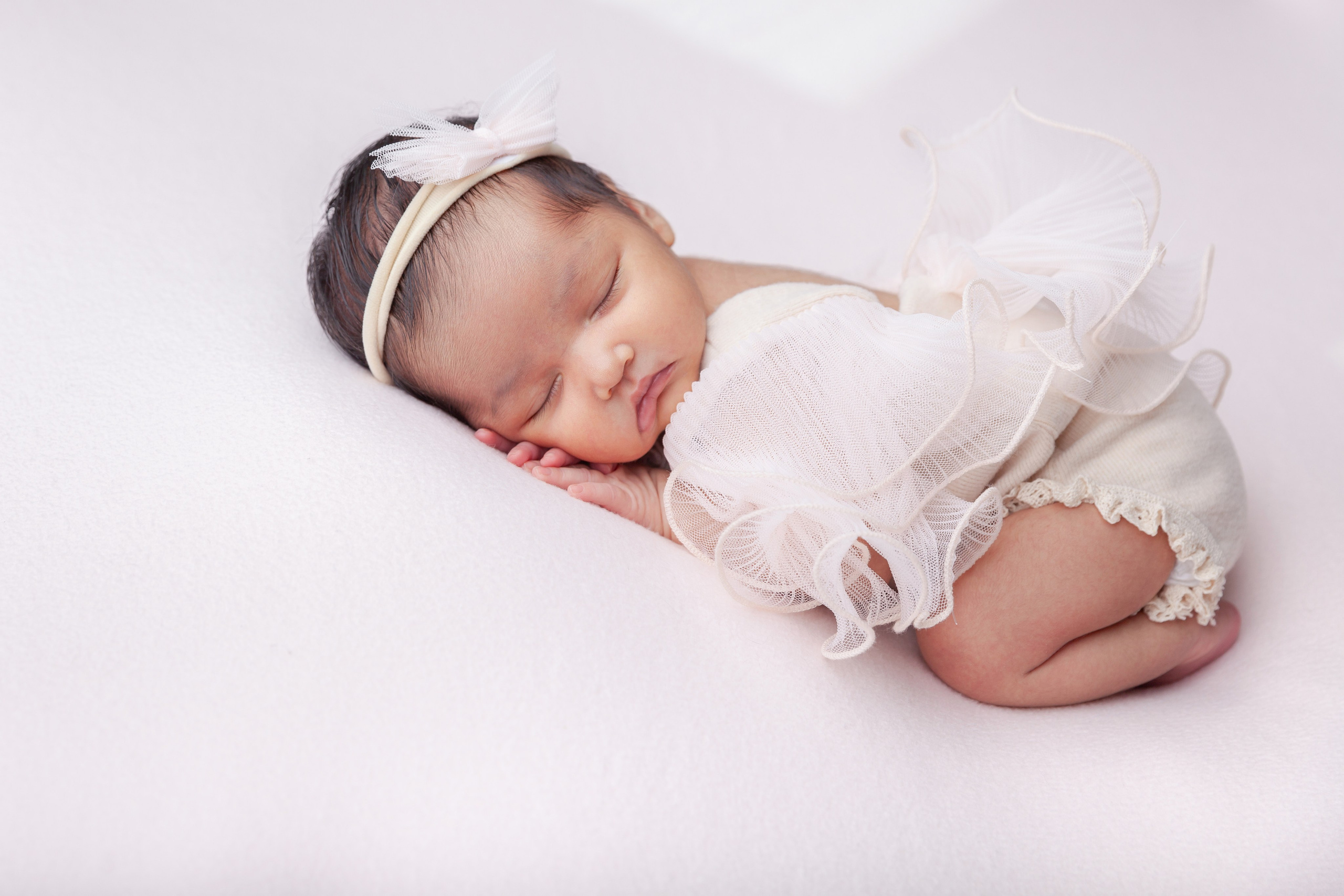 Newborn posing session. Marina Pravda Photography San Francisco Bay Area