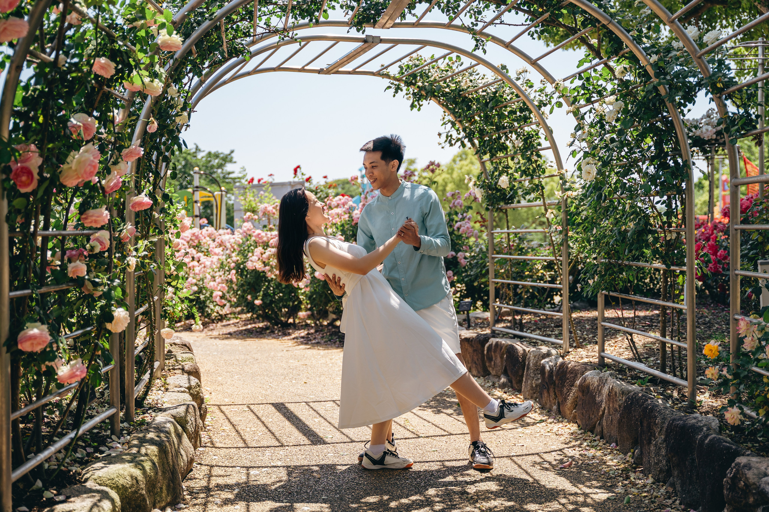 Fukuoka Couple Photoshoot: Roses, Totoro Forest & Sunset Love Story
