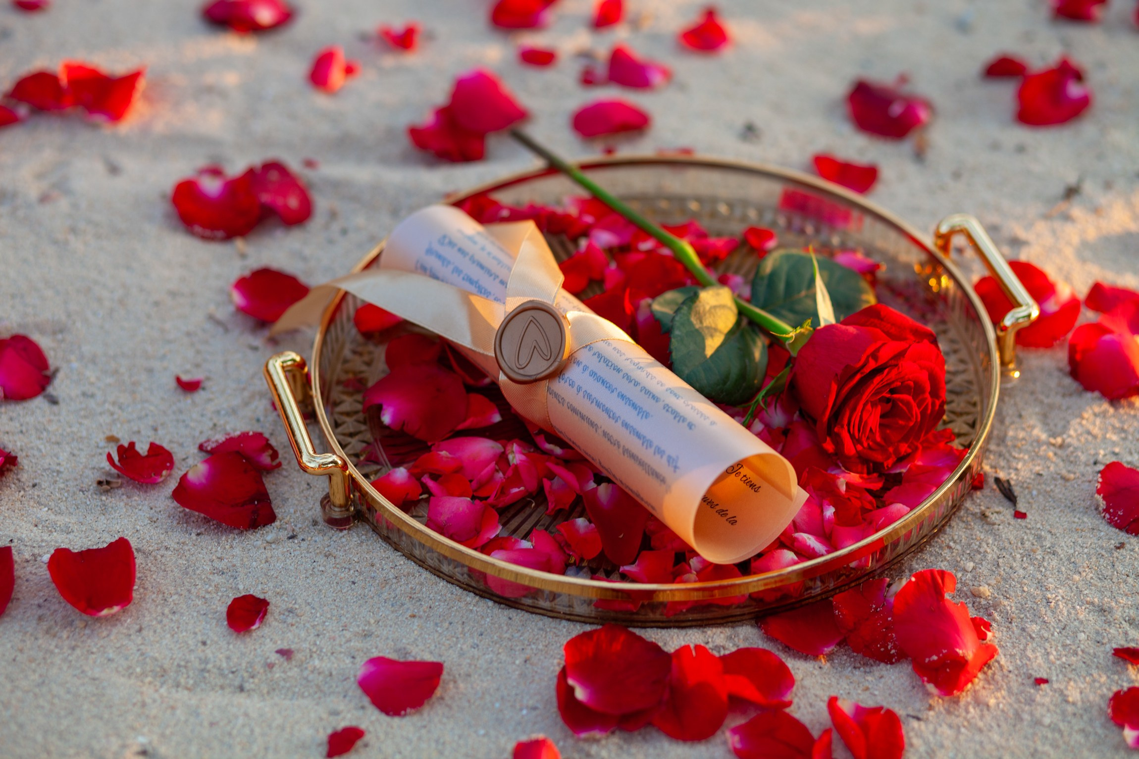 Declaration of Love. Romantic proposal on Koh Samui, Thailand