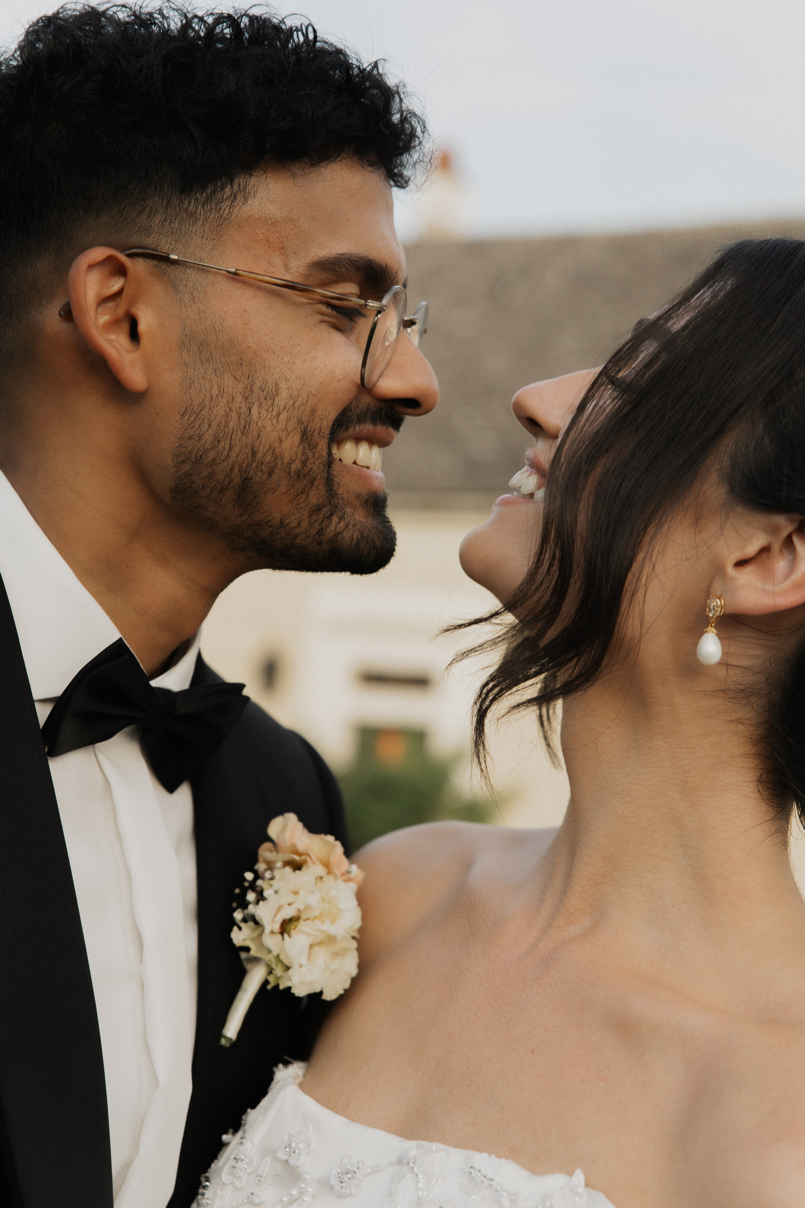 Elegant Castle Wedding in Austria | Alwin & Ruth’s Fairytale Celebration. Wedding photographer and videographer based in Timisoara, Romania