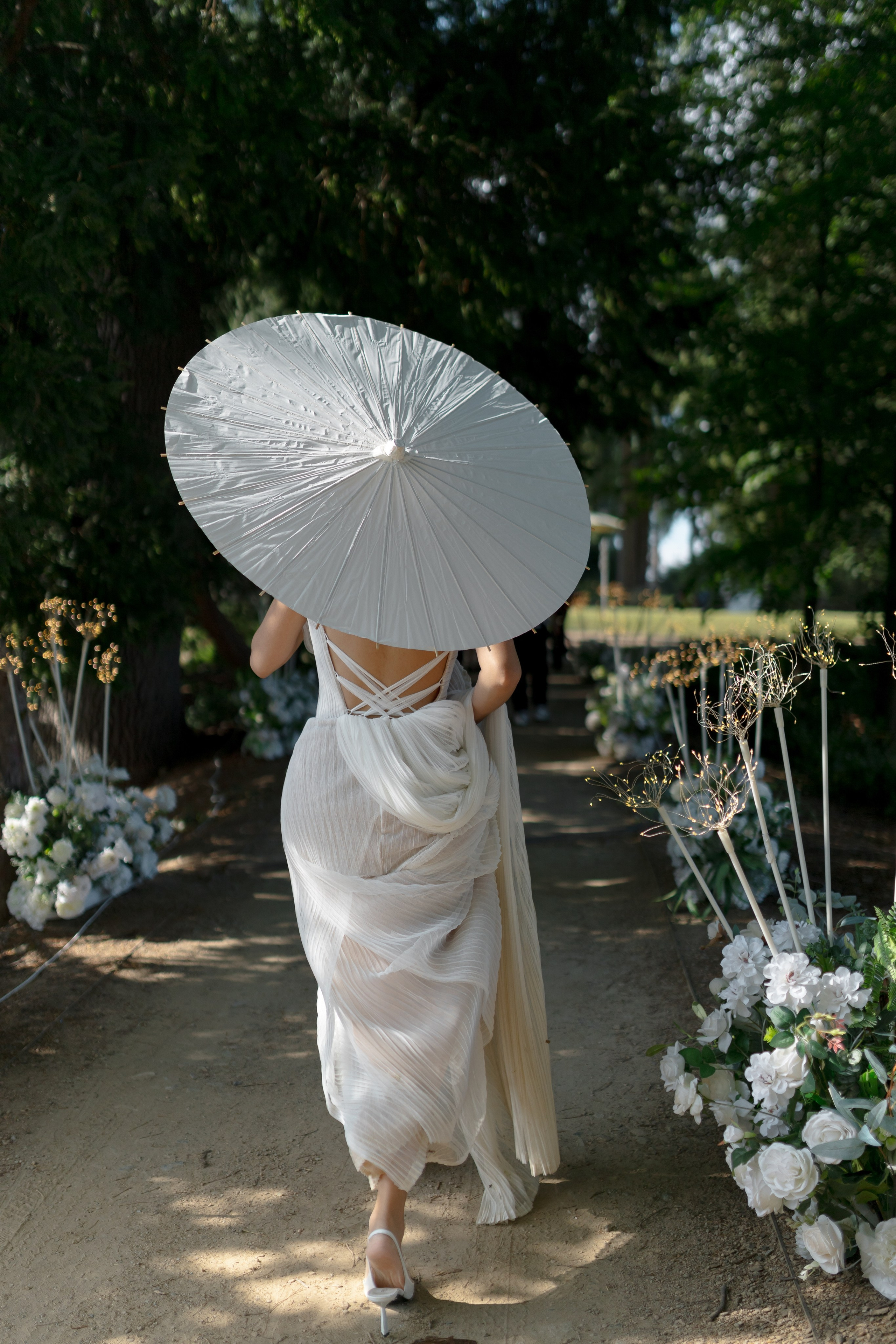 Grand Asian Wedding at a Castle | RAW Studio — Wedding Photography Europe. Raw Studio: Capturing Elegant weddings accross Europe