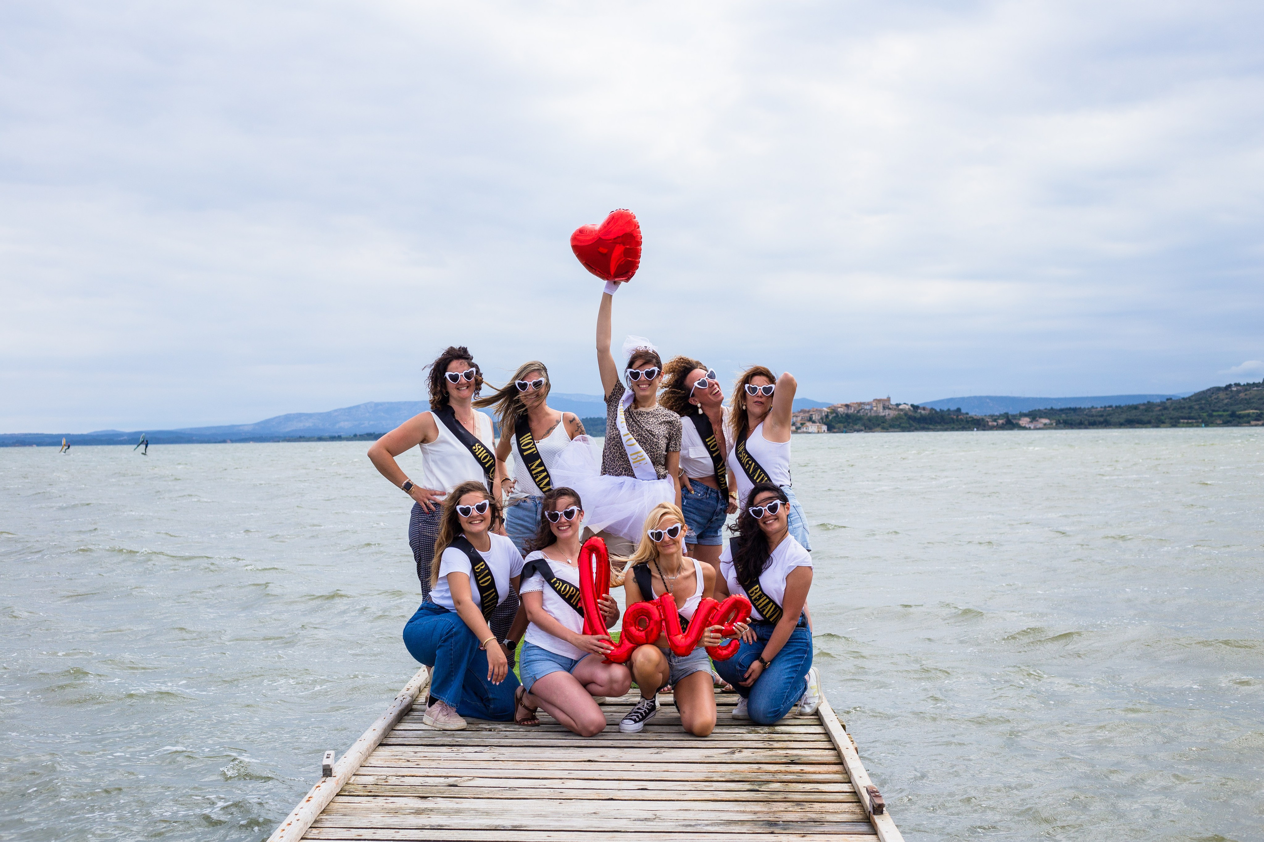 Groupe EVJF élégant dans un cadre naturel près de Tours