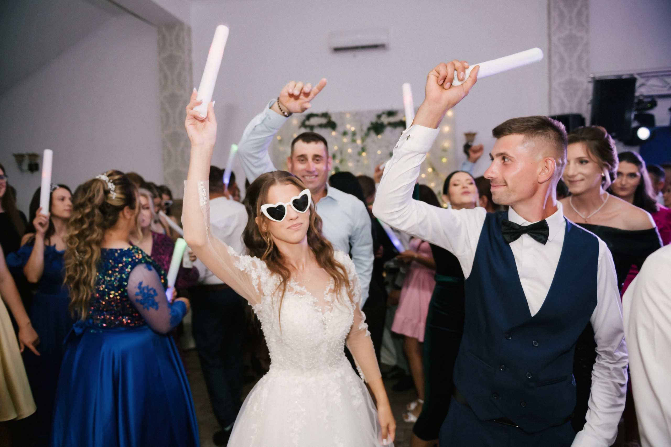 - nunta--fotograf-profesionist-botosani - fotografie-nunta-romantica - imagini-nunta-in-natura-alin-chirila-fotograf - fotografii-cuplu-indragostit-nunta-botosani - sedinta-foto-miri-andrei-iustina-alinofotostudio - amintiri-din-nunta-realizate-de-fotograf-profesionist - povestea-nuntii-andrei-si-iustina-in-imagini-alinofotostudio-fotograf evenimente- evenimente Botoșani -fotograf Suceava - fotograf Iași- servicii foto. servicii foto Botoșani. servicii foto video Botoșani. otograf-nunta-botosani-fotograf nunta. fotograf evenimente. fotograf nunta Botoșani. Alin chirila. Alin chirila fotograf. Alinofotostudio.- servicii foto. servicii foto Botoșani. servicii foto video Botoșani. fotograf nunta. fotograf evenimente. fotograf nunta Botoșani. Alin chirila. Alin chirila fotograf. Alinofotostudio.fotograf stare civilă,poze stare civilă,album foto stare civilă,servicii foto suceava,fotograf evenimente suceava,fotograf nuntă suceava,poze cununie civilă,ședință foto stare civilă,sesiune foto suceava,fotograf profesionist suceava,fotograf botosani,stare civila botosani,alinofotostudio,alin chirila fotograf.servicii foto. servicii foto Botoșani. servicii foto video Botoșani. fotograf nunta. fotograf evenimente. fotograf nunta Botoșani. Alin chirila. Alin chirila fotograf. Alinofotostudio.fotograf stare civilă,poze stare civilă,album foto stare civilă,servicii foto suceava,fotograf evenimente suceava,fotograf nuntă suceava,poze cununie civilă,ședință foto stare civilă,sesiune foto suceava,fotograf profesionist suceava,fotograf botosani,stare civila povestitor prin fotografiebotosani,alinofotostudio,alin chirila fotograf,servicii foto. servicii foto Botoșani. servicii foto video Botoșani. fotograf nunta. fotograf evenimente. fotograf nunta Botoșani. Alin chirila. Alin chirila fotograf. Alinofotostudio.fotograf stare civilă,poze stare civilă,album foto stare civilă,servicii foto suceava,fotograf evenimente suceava,fotograf nuntă suceava,poze cununie civilă,ședință foto stare civilă,sesiune foto suceava,fotograf profesionist suceava,fotograf botosani,stare civila botosani,alinofotostudio,alin chirila fotograf,cununie religioasă botoșani,andreea și neculai,capela militară botoșani,foto conacul zăicești,fotograf nuntă botoșani,fotograf cununie religioasă,foto evenimente botoșani,poze cununie capela militară,ședință foto zăicești,fotograf profesionist botoșaniMire și mireasă – Sergiu & Liliana – ziua nunții, 2024 - Emoții în ziua nunții – Sergiu și Liliana - Dansul mirilor – fotografie artistică nuntă 2024 - Sedinta foto romantică în natură – Sergiu & Liliana - Rochia de mireasă și detalii de nuntă elegan-Album de cununie civilă Florin și Anda – Fotografii profesionale realizate de Alin Chirilă în Botoșani -fotograf prin fotografie-Ședință foto Trash the Dress pe muntele Rarău cu Iulian și Iuliana – fotografie de cuplu, natură montană, emoție autentică surprinsă de Alin Chirilă, povestitor prin fotografie.- "Iulian și Iuliana pe crestele Rarăului – fotografie Trash the Dress în natură" - "Cuplu îmbrățișat la apus pe muntele Rarău – ședință foto după nuntă" - "Rochie de mireasă în vânt pe munte – Trash the Dress Rarău-1. Iulian și Iuliana pe muntele Rarău – ședință foto Trash the Dress în natură, cu peisaj montan spectaculos 2. Cuplu în îmbrățișare pe Rarău – emoție autentică surprinsă după nuntă 3. Rochie de mireasă în bătaia vântului – fotografie artistică Trash the Dress în munți 4. Mire și mireasă privind spre orizont – dragoste și libertate pe muntele Rarău 5. Iuliana zâmbind în rochia de mireasă – portret în natură, Trash the Dress 6. Iulian ținându-și mireasa de mână – ședință foto romantică pe munte 7. Detaliu cu rochia pe stâncă – estetică naturală Trash the Dress Rarău 8. Cuplu în mers pe poteca Rarăului – fotografie simbolică de după nuntă 9. Apus de soare pe Rarău în spatele mirilor – imagine de poveste Trash the Dress 10. Iulian și Iuliana râzând împreună – momente autentice surprinse de Alin Chirilă, povestitor prin fotografie-fotograf-nunta-cerbu-botosan trash-the-dress-botosani Alin Chirilă Fotograf – fotograf de nuntă Botoșani-fotograf nuntă Botoșani-fotograf nuntă Cerbu Botoșani-fotograf profesionist nuntă Botoșani-fotografie de nuntă Botoșani-fotograf evenimente Botoșani-fotograf nuntă Moldova-fotograf trash the dress Botoșani - fotograf pregătirea mirilor Botoșani -fotograf ceremonie religioasă nuntă-fotograf petrecere nuntă Botoșani- fotograf nuntă Botoșani pregătirea mirelui- pregătirea mirelui fotografie nuntă Cerbu Botoșani-fotograf nuntă Botoșani pregătirea miresei -mireasă pregătiri nuntă Cerbu Botoșani-fotograf nuntă Botoșani nașii mirilor-ceremonie religioasă nuntă Cerbu Botoșani-fotograf nuntă Botoșani ceremonie religioasă biserică-petrecere nuntă Cerbu Botoșani invitați dans-fotograf nuntă Botoșani petrecere restaurant-ședință foto trash the dress-fotograf trash the dress Botoșani ședință foto după nuntă-Fotograf nuntă Botoșani – galerie foto reală de la evenimente