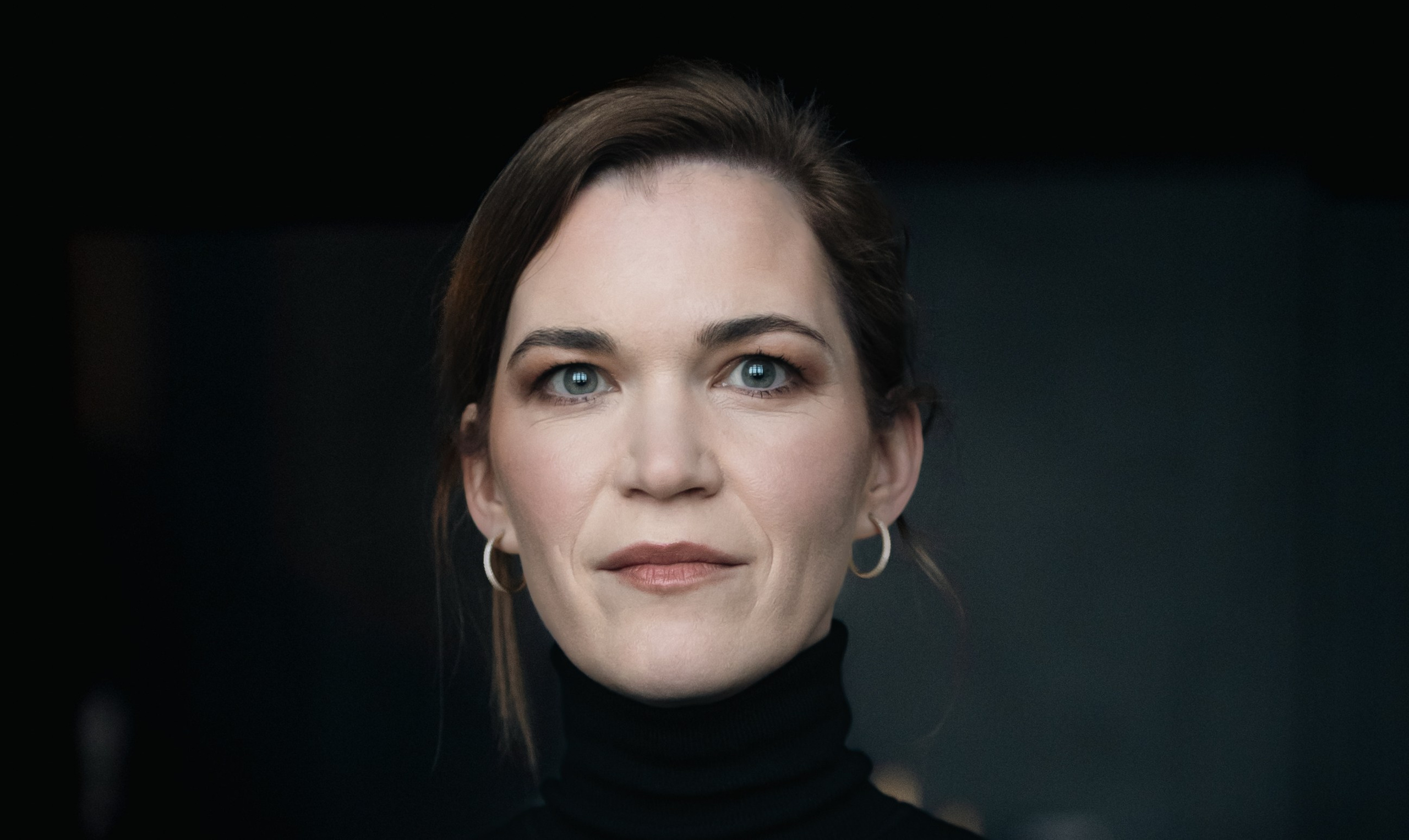 Dana Lišková — Empathetic Photographer | Introspective Artist |Neurodivergent Coach | Founder of Artepy.cz