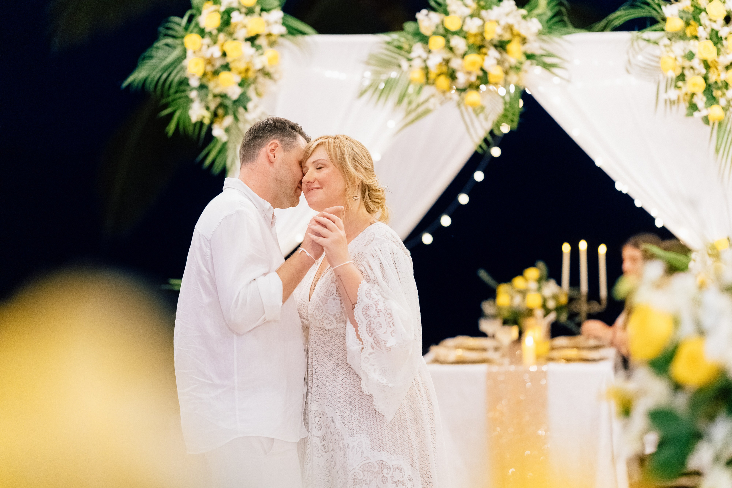 Dinner after ceremony. Буддийская свадебная церемония на Самуи, Таиланд