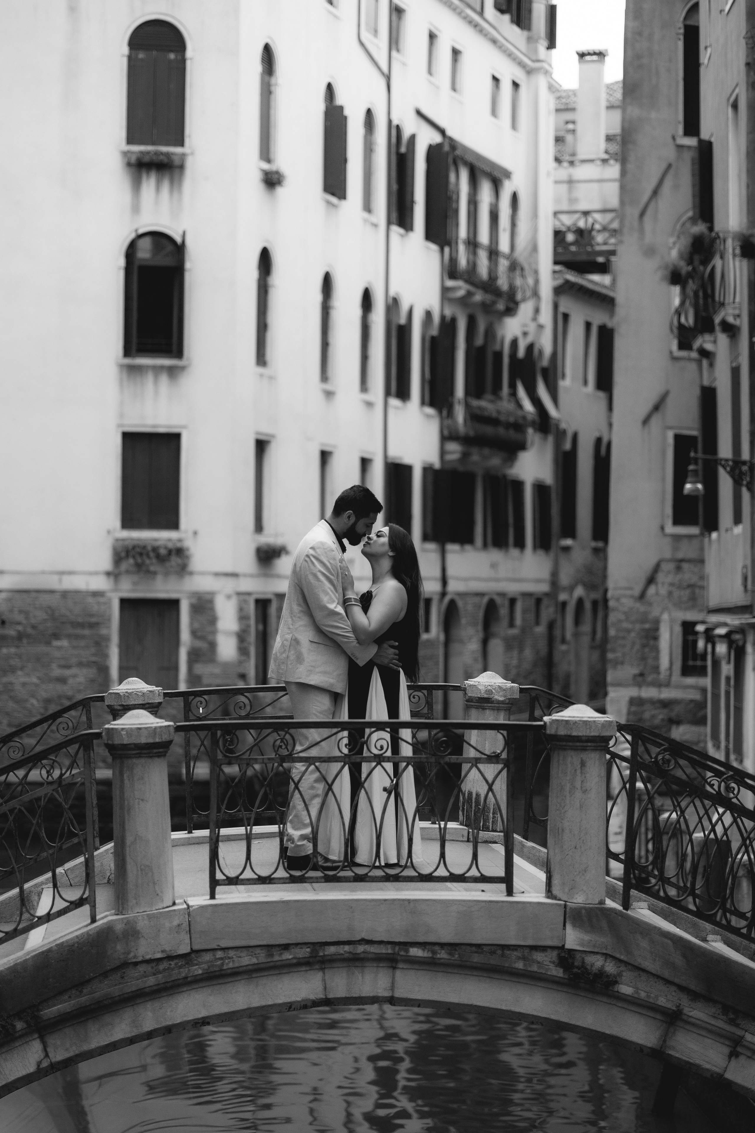 Investment. Sara Luca Wedding Photographer in Italy and Europe