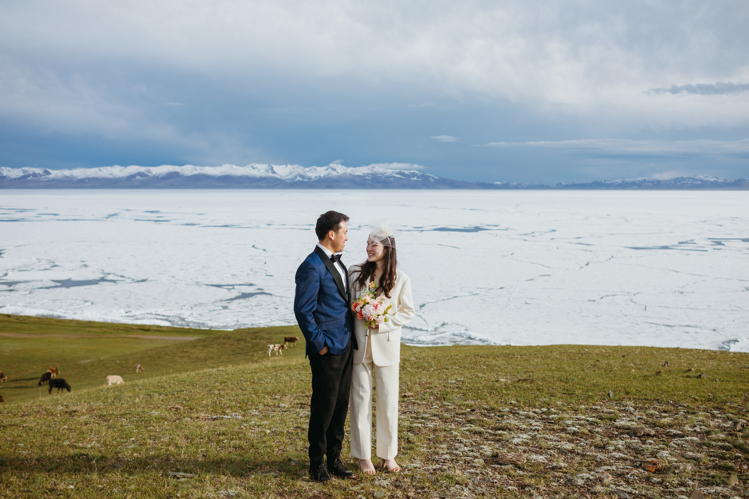 Свадебная фотосессия на Сон-Кёле — Alex & Stella (USA) | Оксана Шувалова, фотограф в Кыргызстане — Wedding Photoshoot Son-Kul. Фотограф в Бишкеке Оксана Шувалова