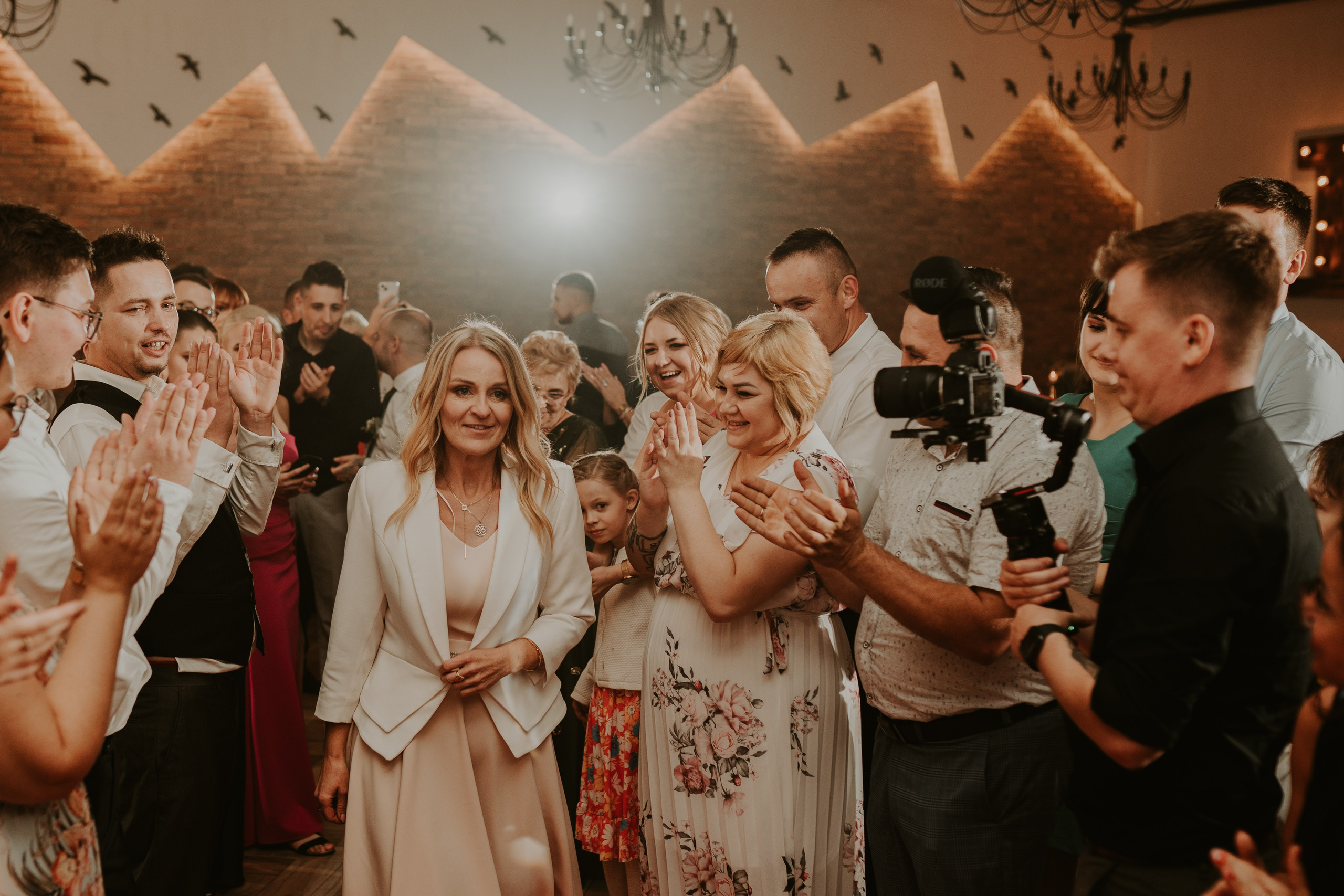 Trzy Drzewa: wspaniała uroczystość Wiktorii i Kamila. Karkowskafoto - fotografia miłości