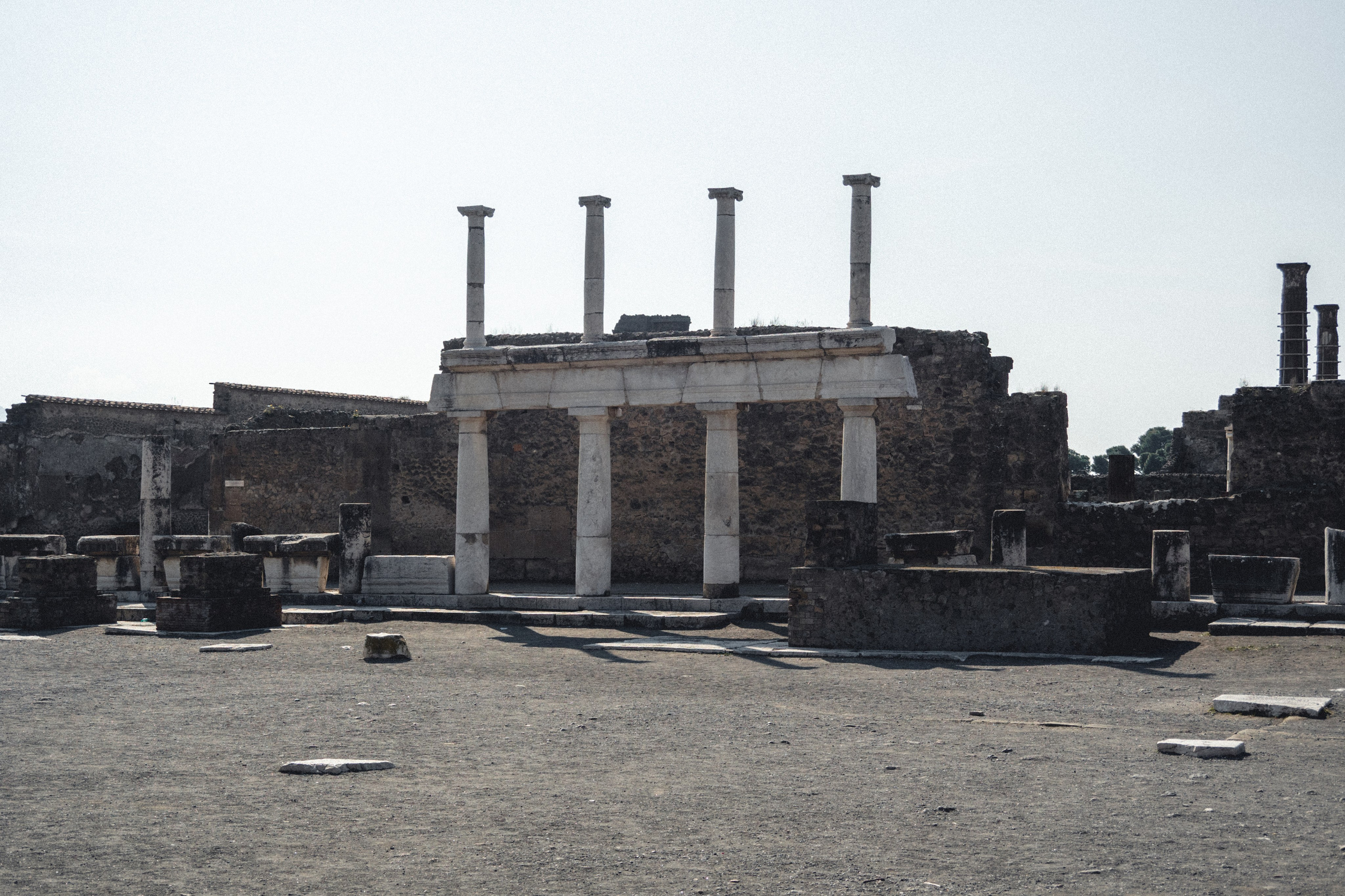 Pompeii. Photographe sur Cote d’Azur. Portraits de familles, couples, enfants, événements