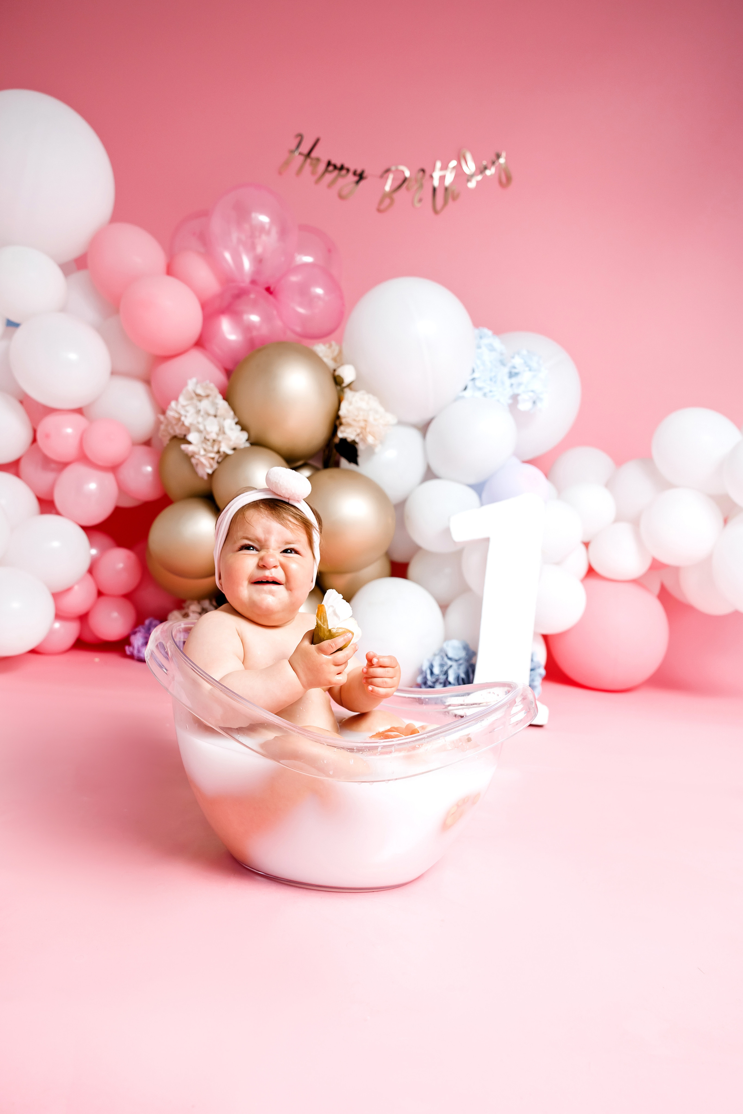 Smash Cake. Фотограф Ирина Йотова