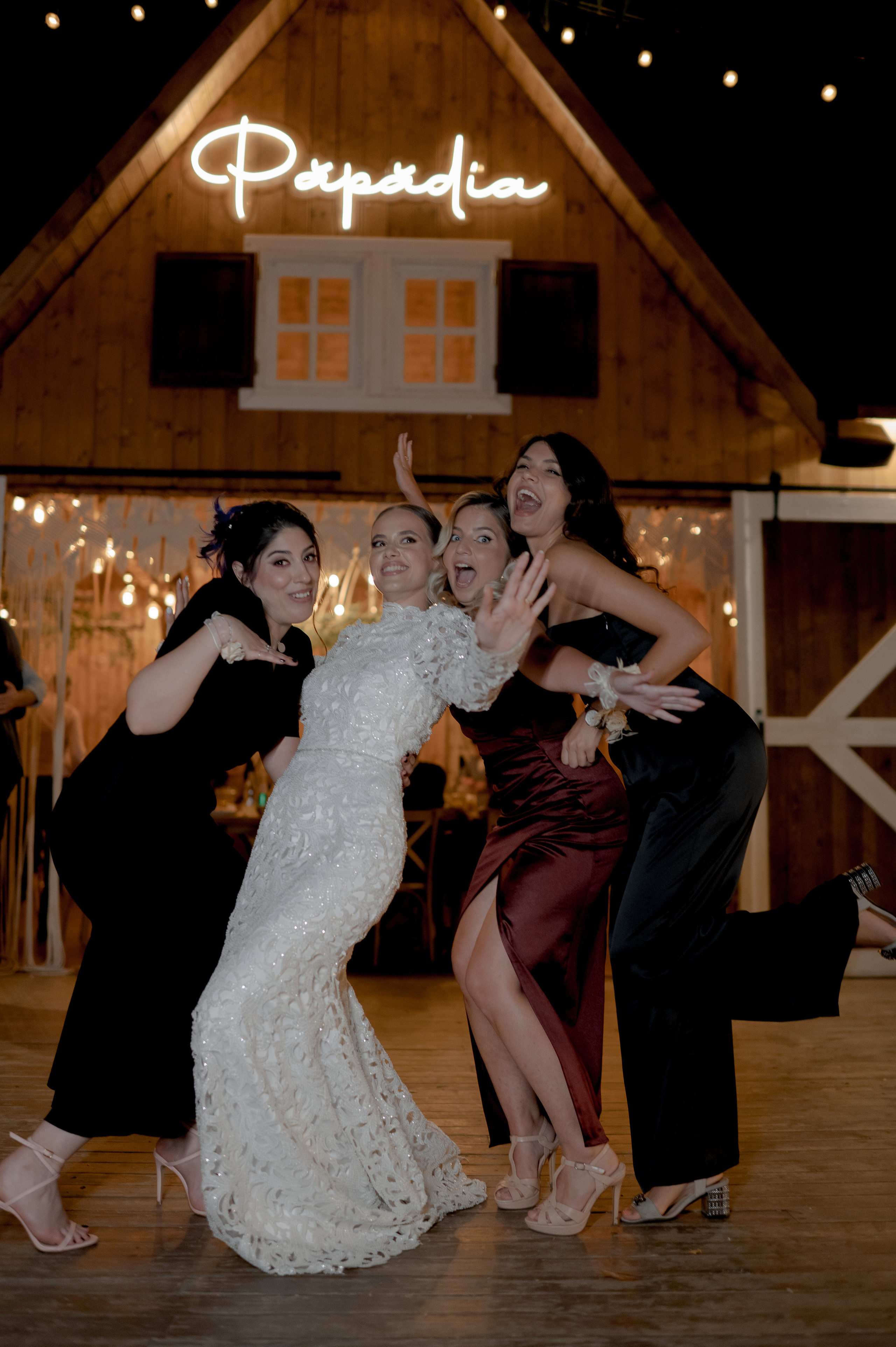 Boho barn wedding in Romania at Papadia Village, Dolj. Wedding photographer and videographer based in Timisoara, Romania