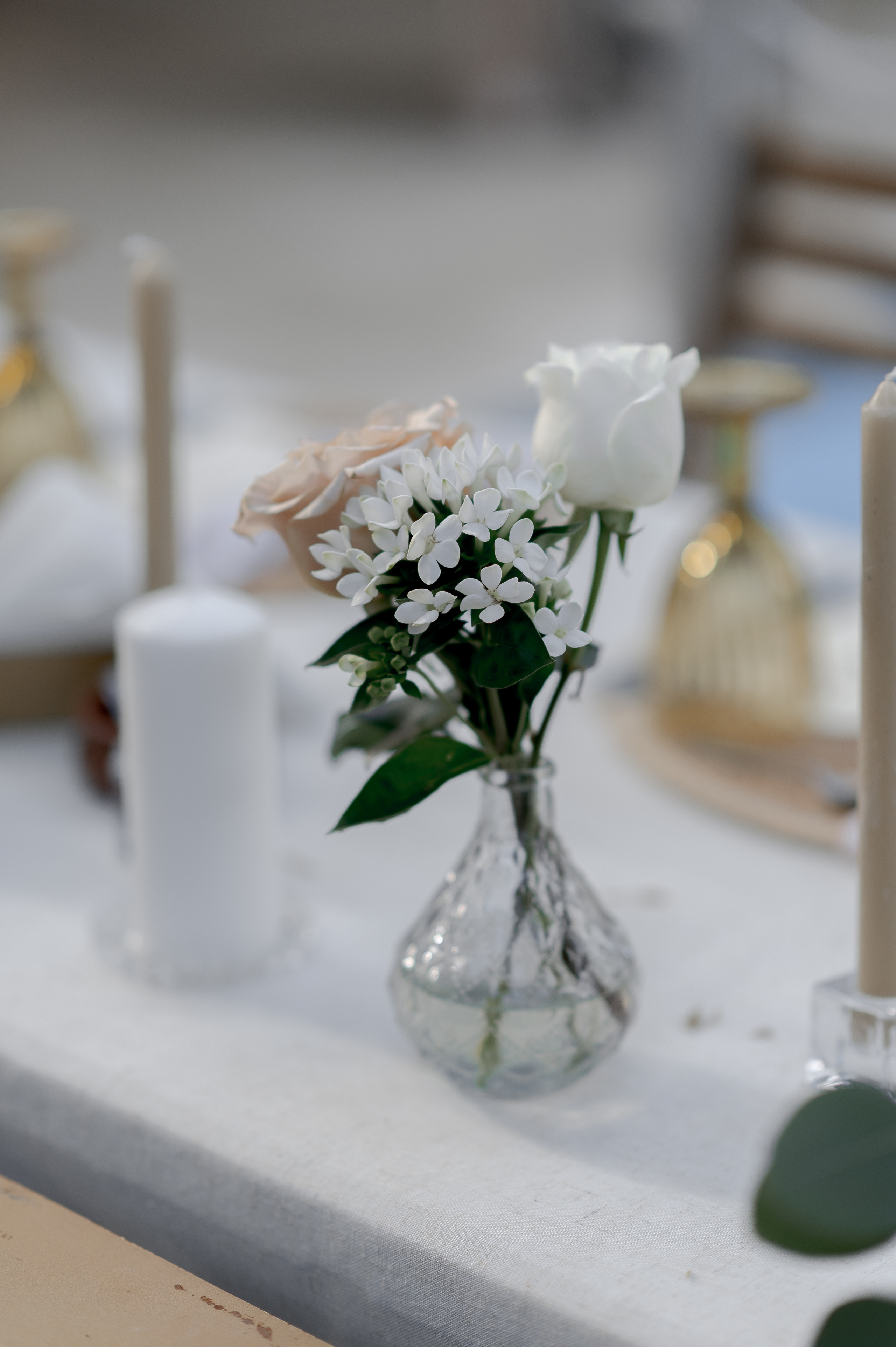 Boho barn wedding in Romania at Papadia Village, Dolj. Wedding photographer and videographer based in Timisoara, Romania