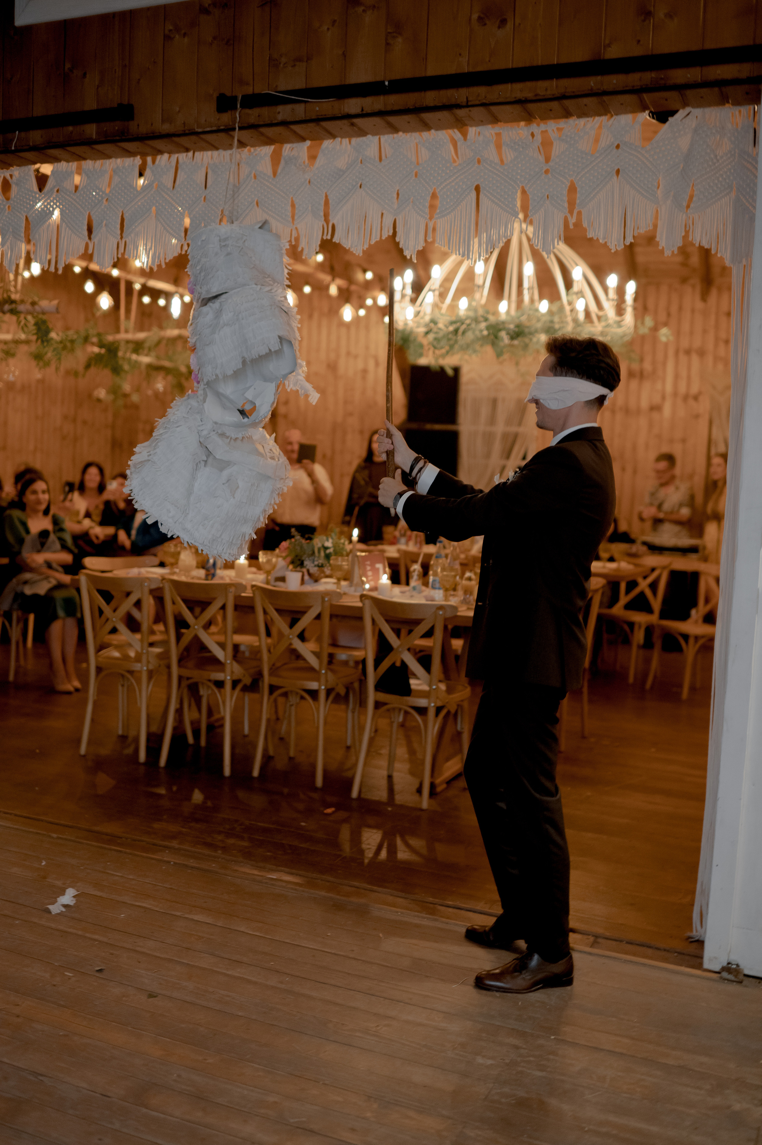 Boho barn wedding in Romania at Papadia Village, Dolj. Wedding photographer and videographer based in Timisoara, Romania