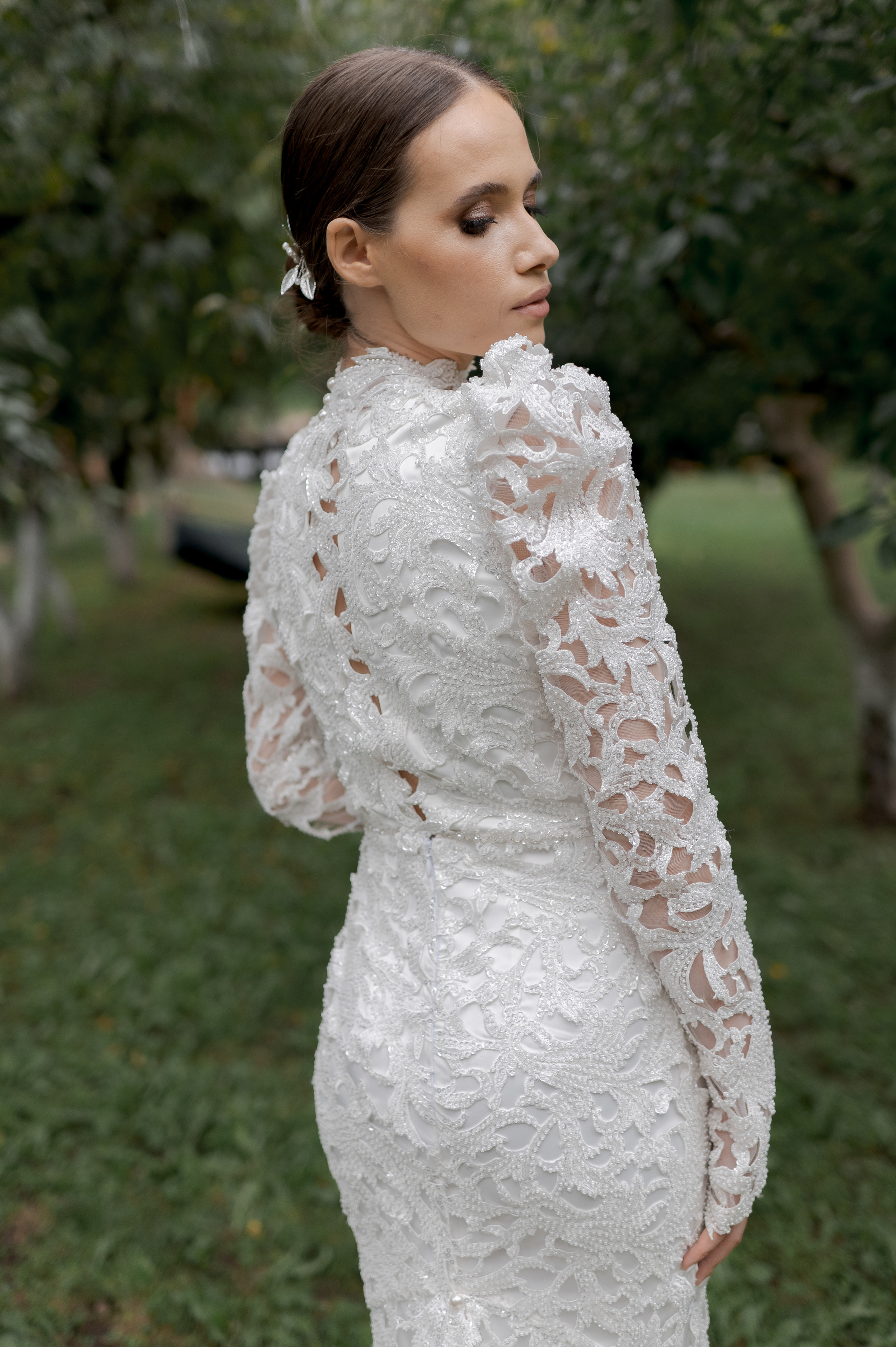 Boho barn wedding in Romania at Papadia Village, Dolj. Wedding photographer and videographer based in Timisoara, Romania