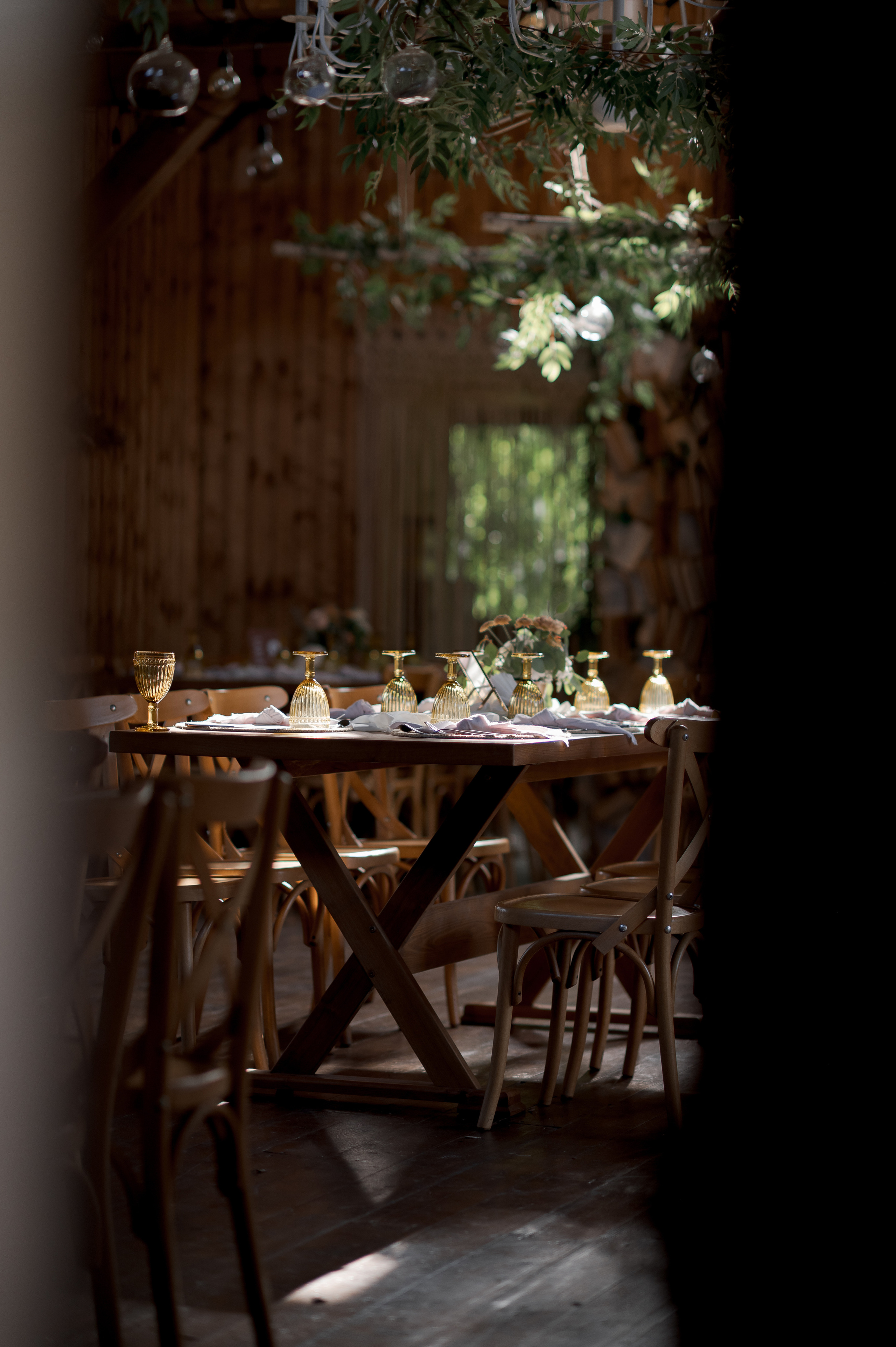 Boho barn wedding in Romania at Papadia Village, Dolj. Wedding photographer and videographer based in Timisoara, Romania